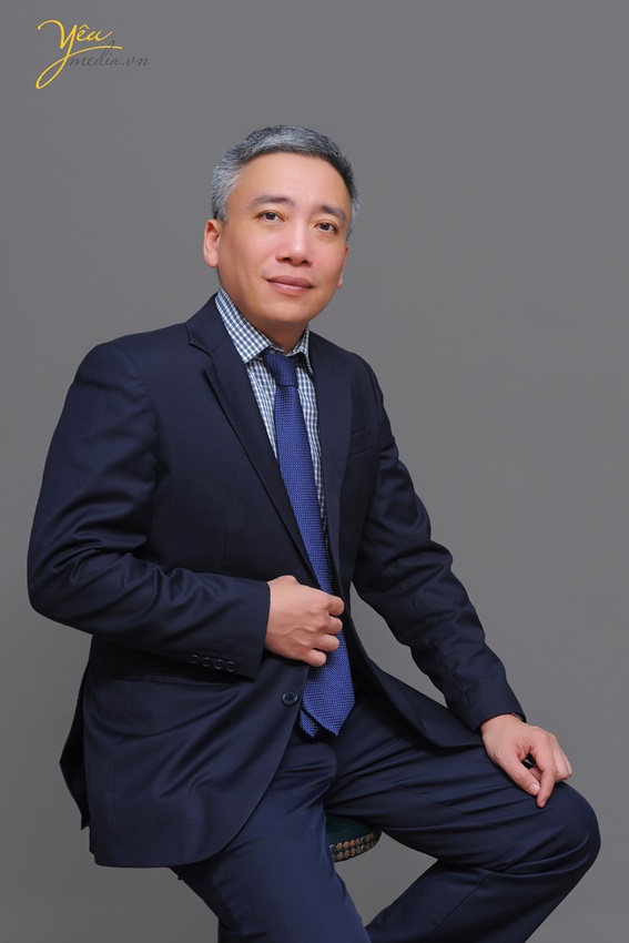 Chụp ảnh profile cho lãnh đạo trong studio