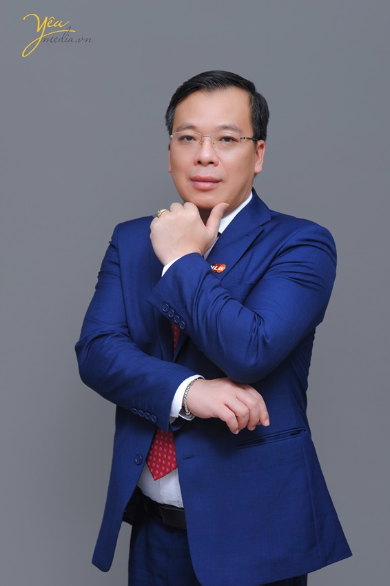 Chụp ảnh profile cho lãnh đạo trong studio