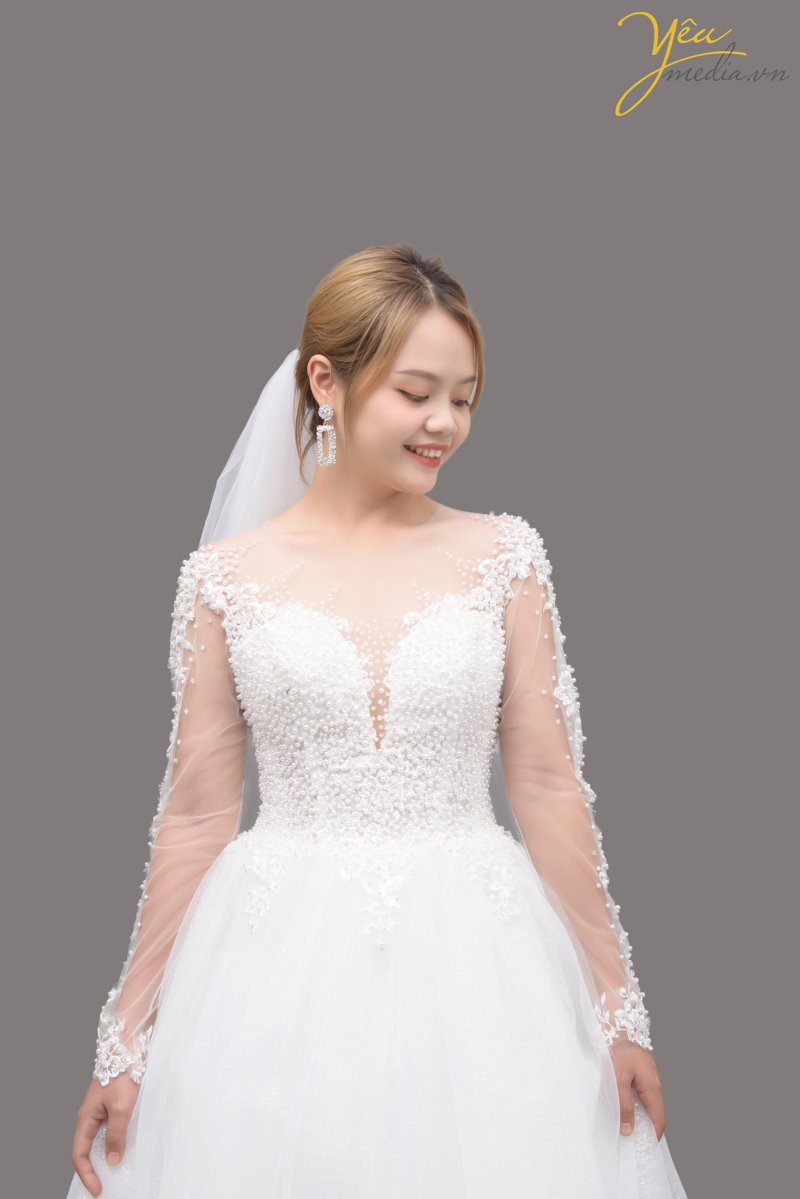 Cửa hàng váy cưới Hà Nội đẹp, giá rẻ? | Quyên Nguyễn Bridal
