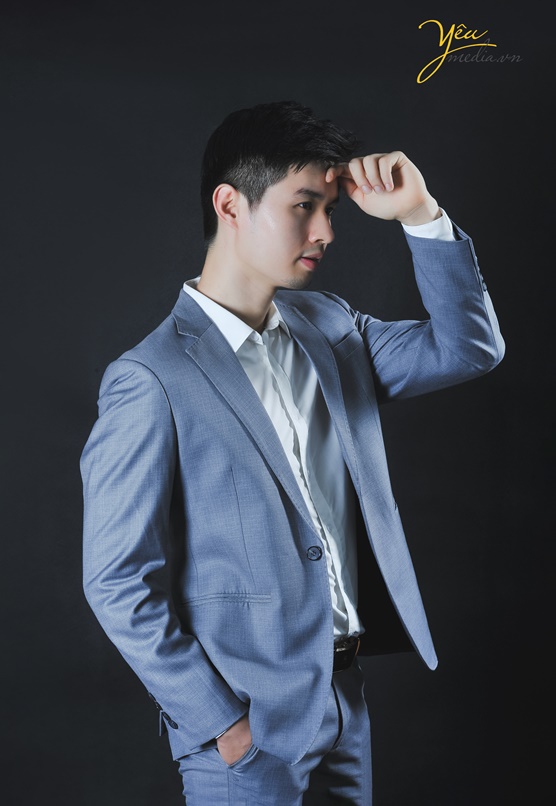 Ảnh chụp chân dung nghề nghiệp của bạn Huy tại studio Yêu Media Hà Nội