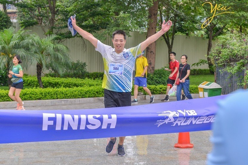 Những khoảnh khắc của hội thi chạy marathon tại hội thể thao cụm số 5 Hà Nội