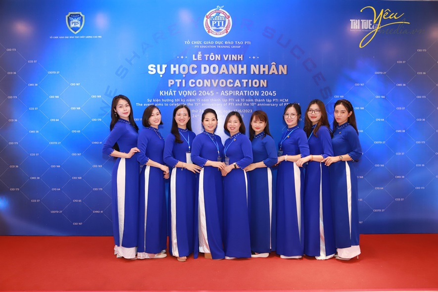 sự kiện tôn vinh sự học doanh nhân PTI convocation 