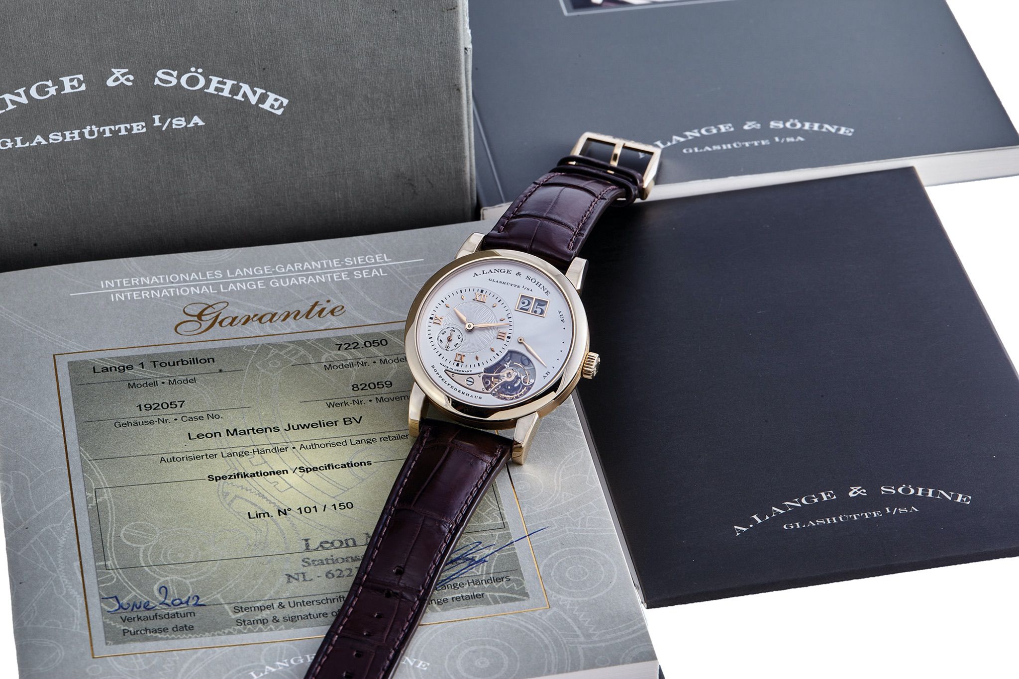 5 Mẫu đồng hồ tourbillon có giá chỉ từ 20.000 USD tại Antiquorum 5/12, có Breguet, Hublot, A. Lange & Sohne