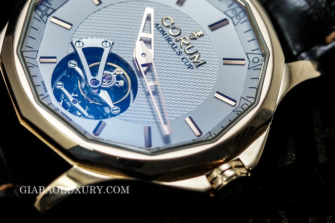 Review đồng hồ Corum Admiral’s Cup Legend 42 Tourbillon Micro-Rotor