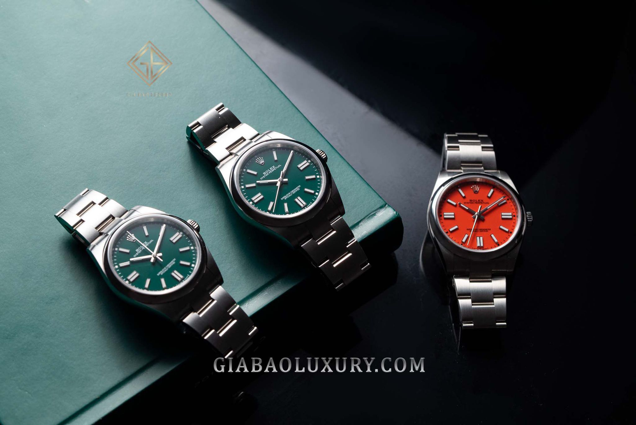 Đồng hồ Rolex Oyster Perpetual 41 124300 Xanh lá và Cam san hô: những gam màu táo bạo