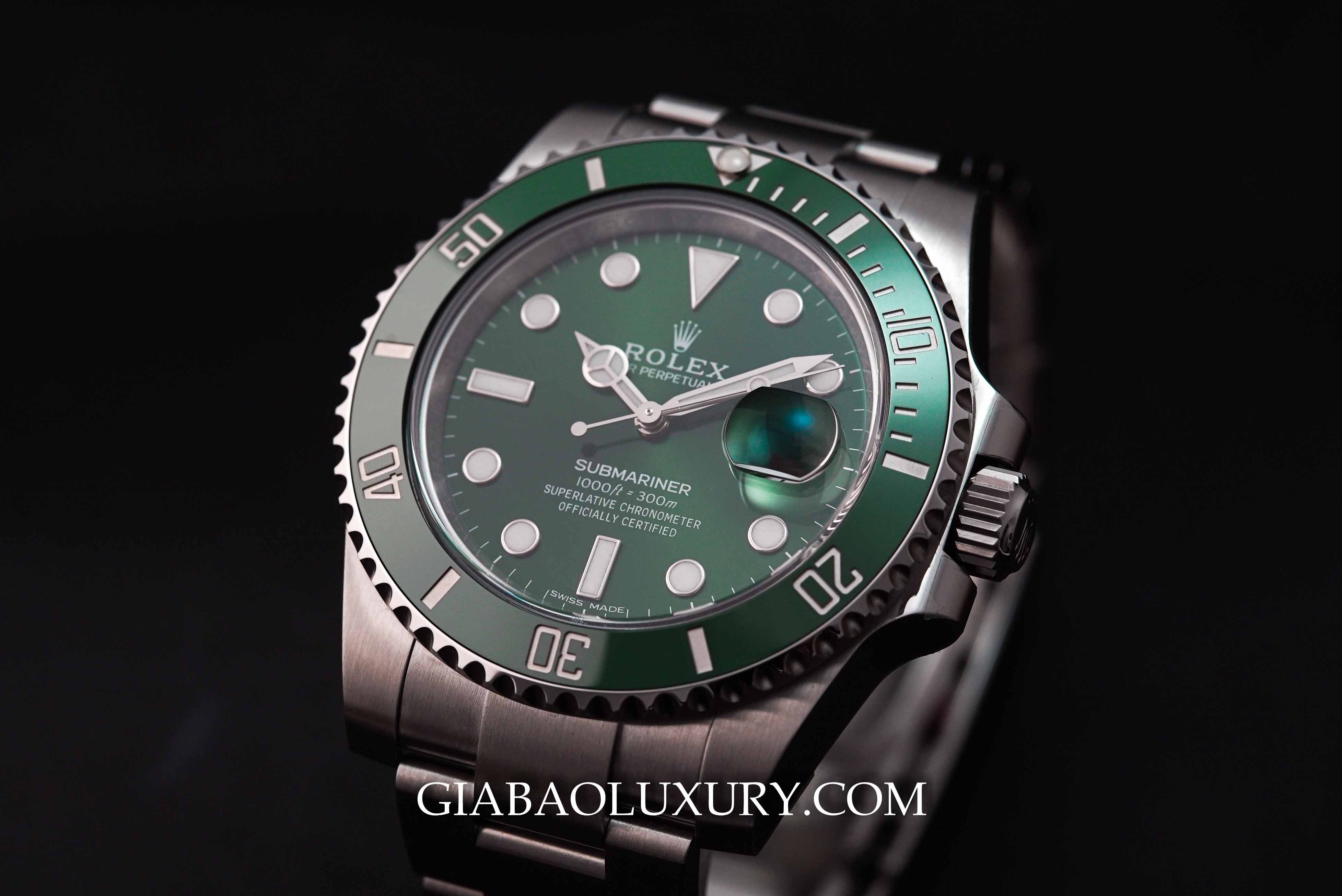 Giao lưu chiếc đồng hồ hot nhất trên thị trường - Rolex Submariner Hulk 116610lv với khách hàng phương xa