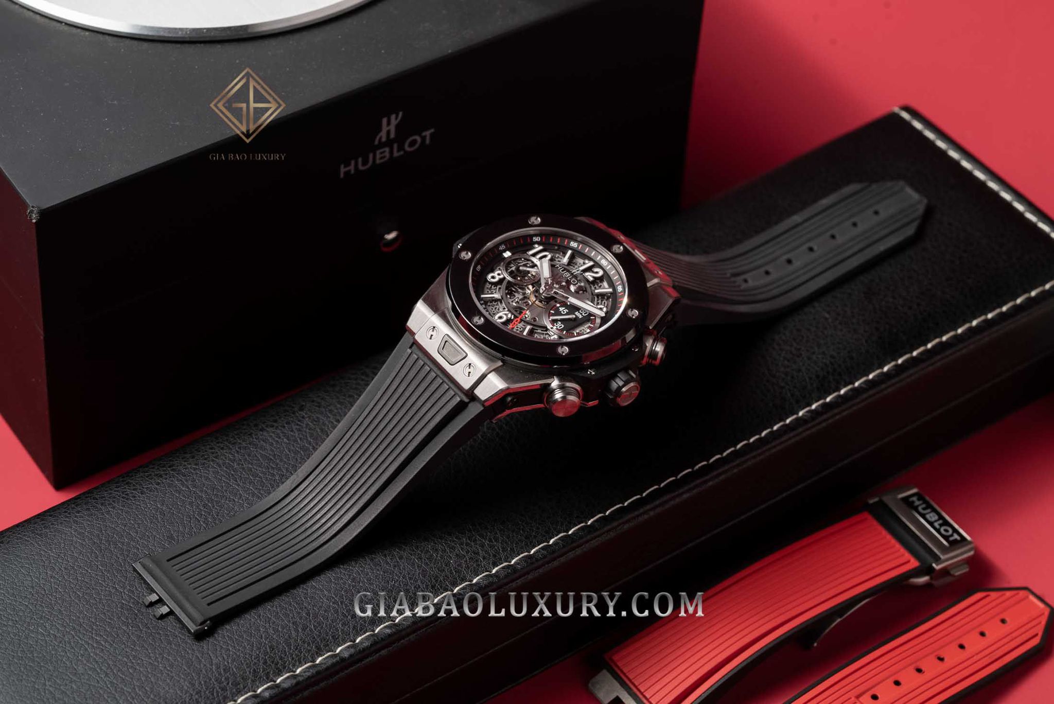 Trở thành nhà thiết kế đồng hồ với công cụ tùy chỉnh dây đeo từ thương hiệu Hublot