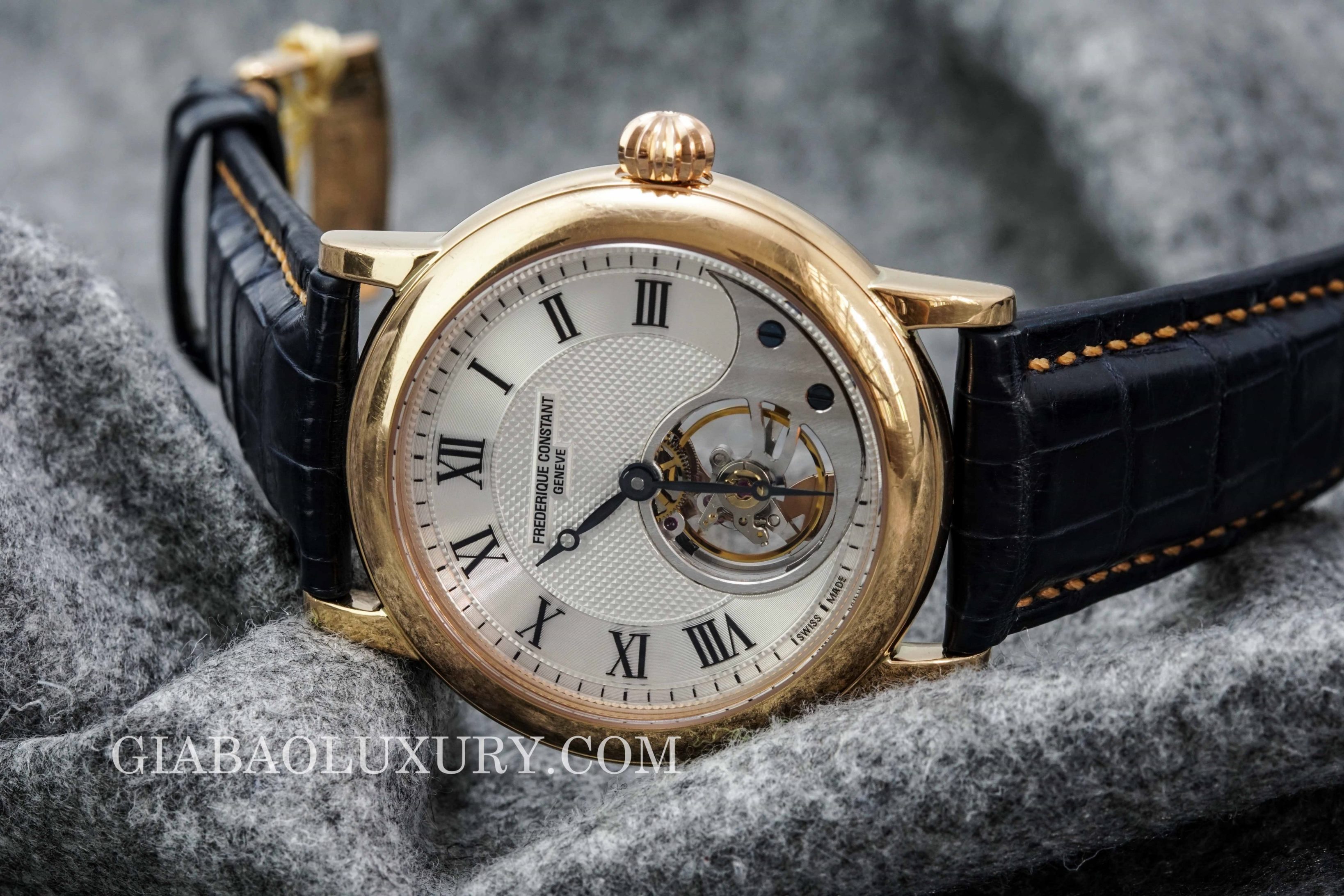 Review đồng hồ Frederique Constant Heart Beat Manufacture