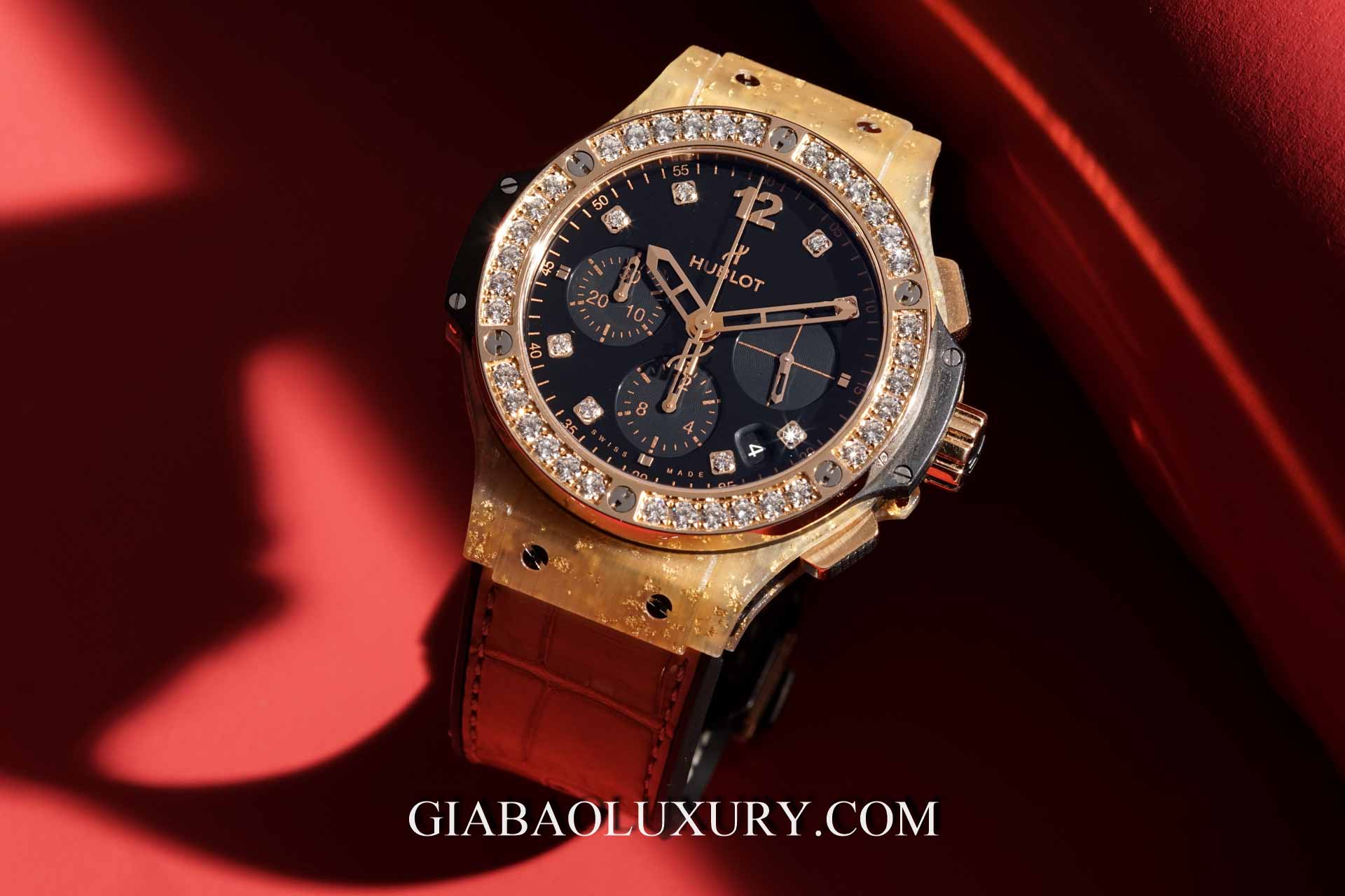 Review đồng hồ Hublot Big Bang Gold Linen