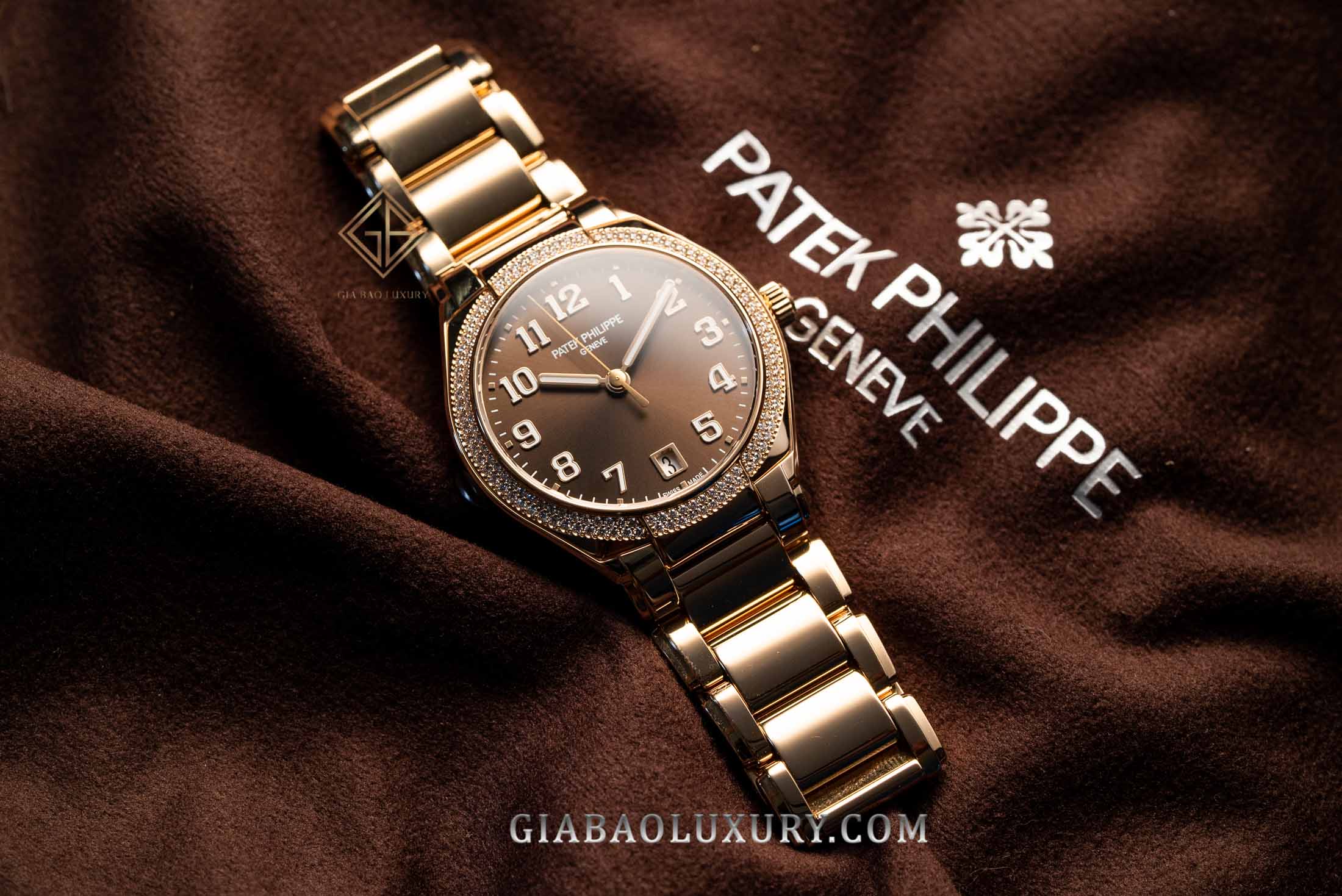 Review đồng hồ Patek Philippe Twenty~4 7300 Vàng hồng