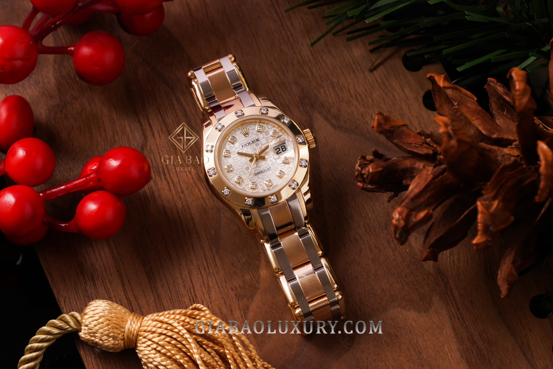 Review đồng hồ Rolex Pearlmaster 29 80318