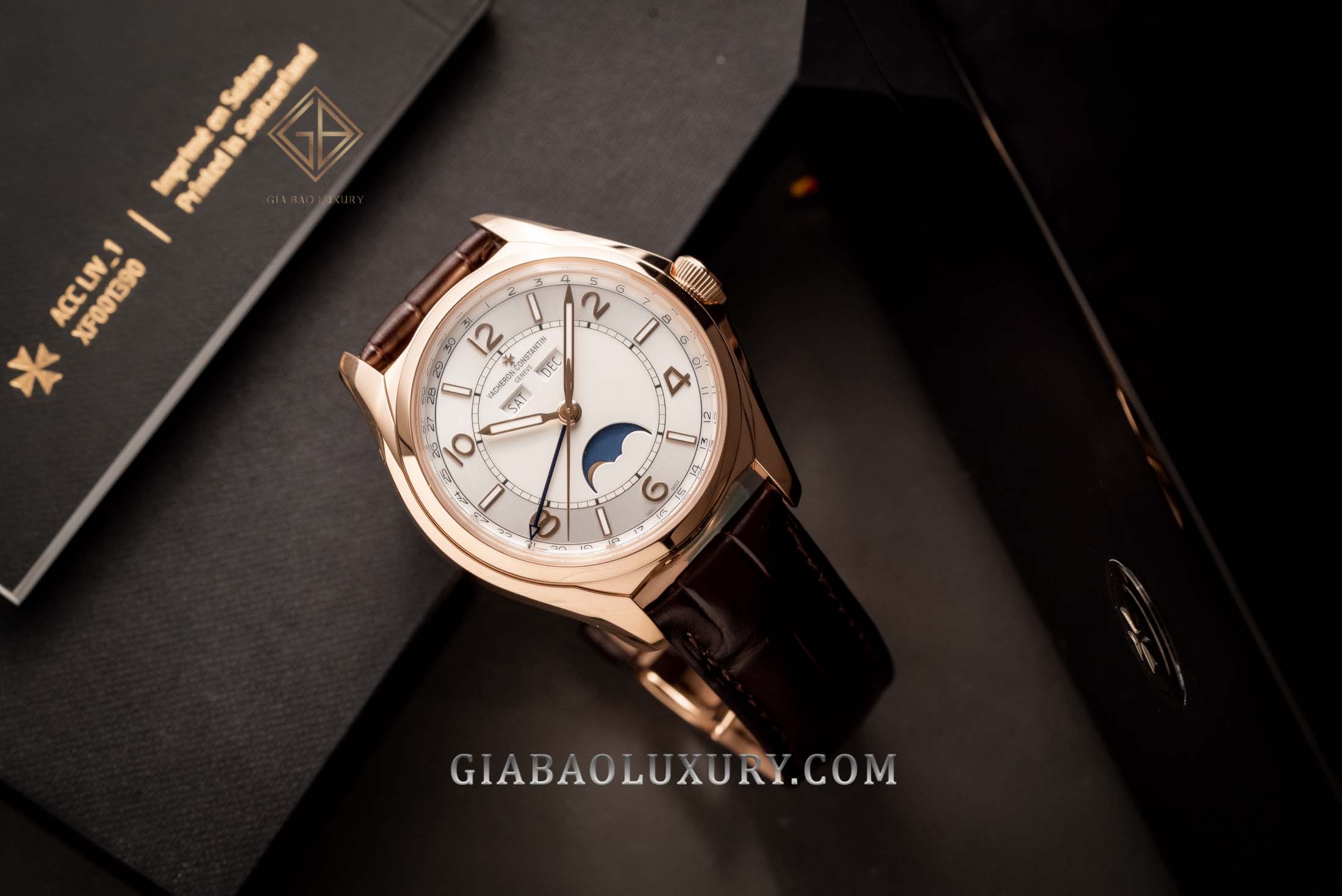Review đồng hồ Vacheron Constantin FiftySix Complete Calendar 4000E/000R-B438