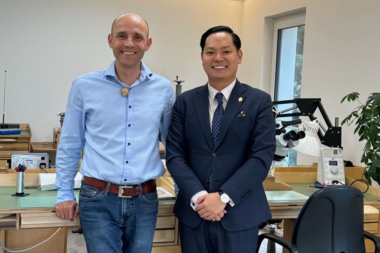 Một ngày thực tập tại “Atelier” cùng thương hiệu Kudoke Một ngày thực tập tại “Atelier” cùng thương hiệu Kudoke