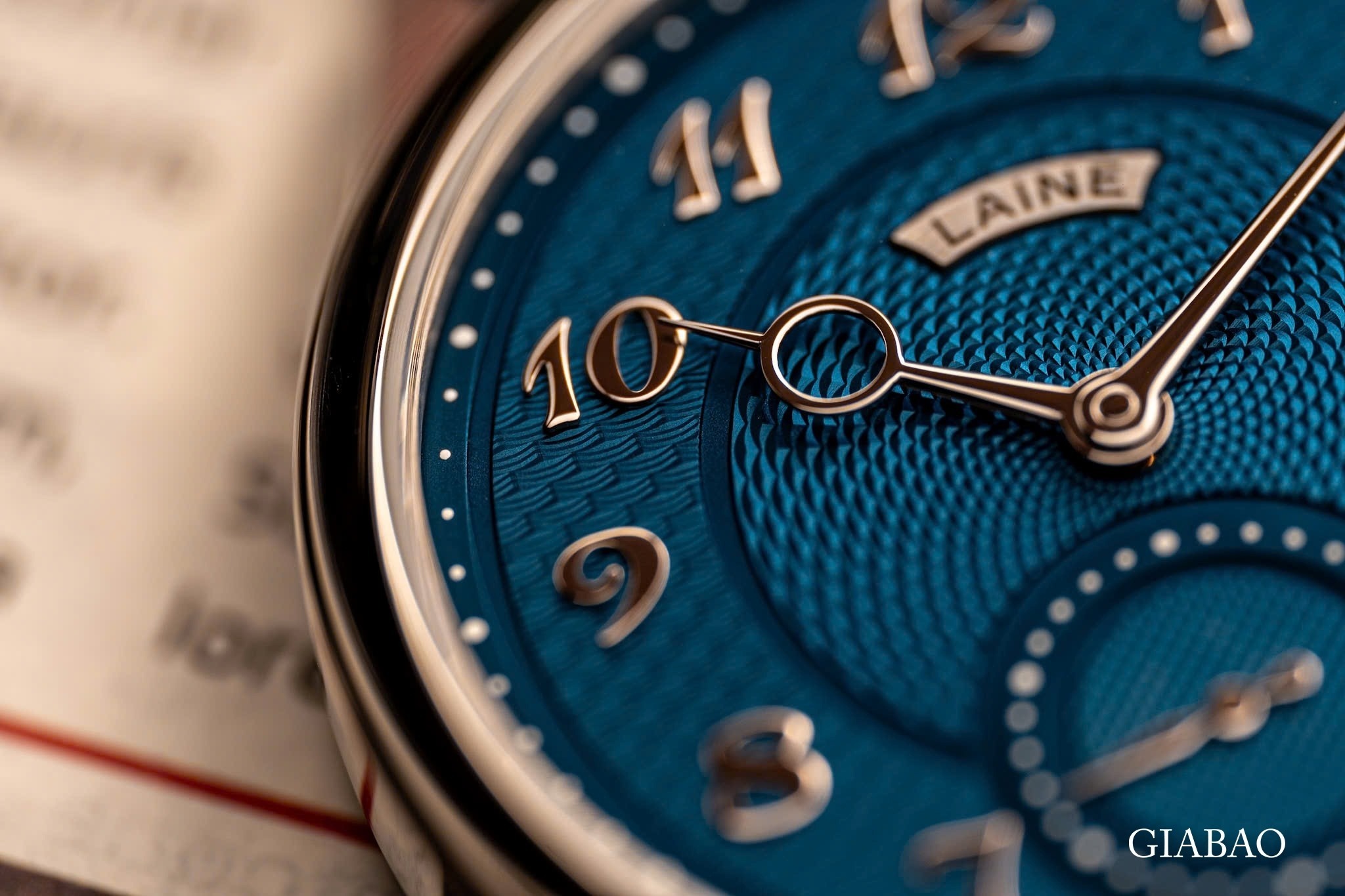 9 Chiếc đồng hồ có mặt số guilloché thủ công đẹp nhất (nói không với máy CNC)