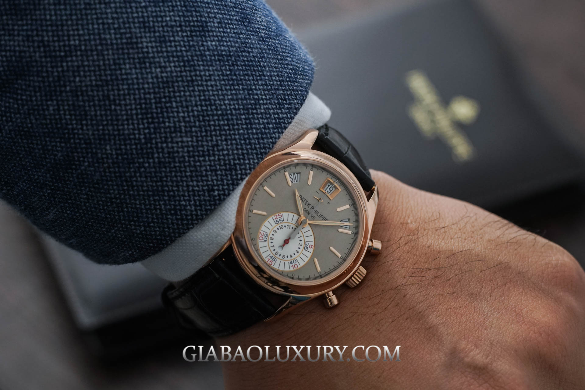 Review đồng hồ Patek Philippe Complications 5960R-001 Lịch thường niên