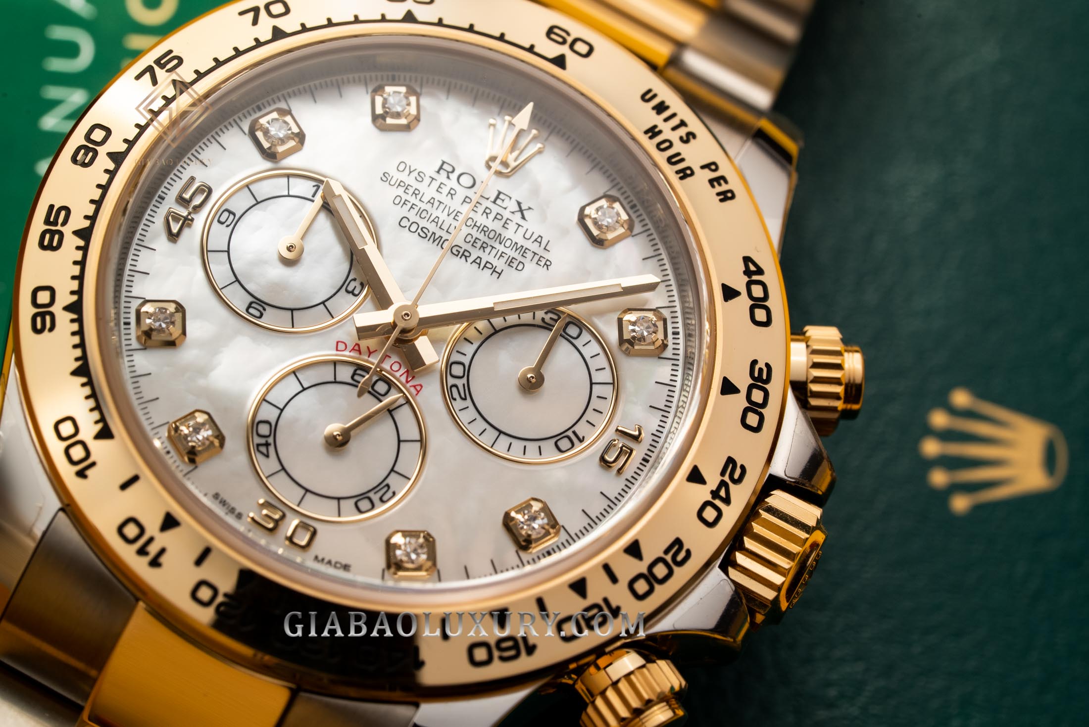 Đồng Hồ Rolex Cosmograph Daytona 116503 Mặt Số Vỏ Trai Trắng