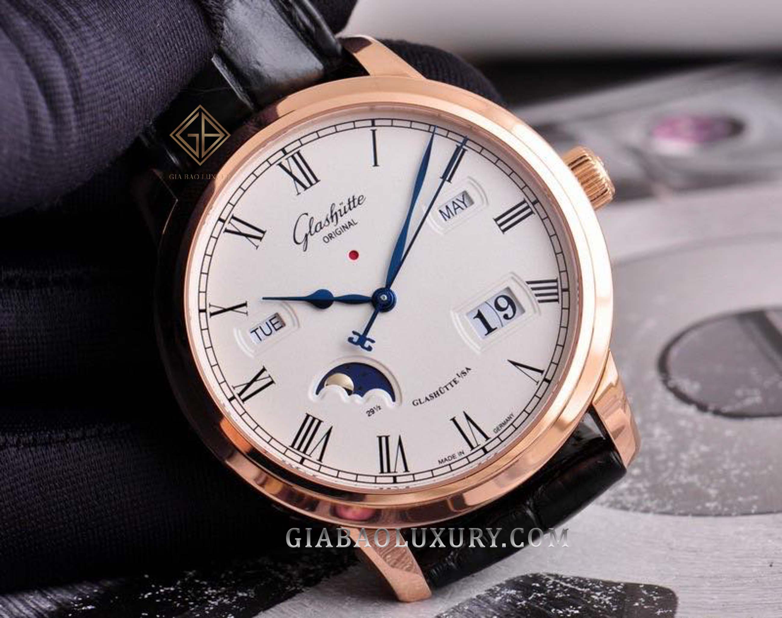 Đồng hồ Glashutte Original Senator Perpetual Calendar 100-02-22-05-05