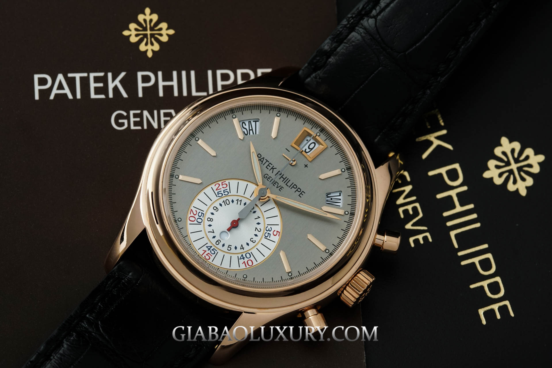 Review đồng hồ Patek Philippe Complications 5960R-001 Lịch thường niên