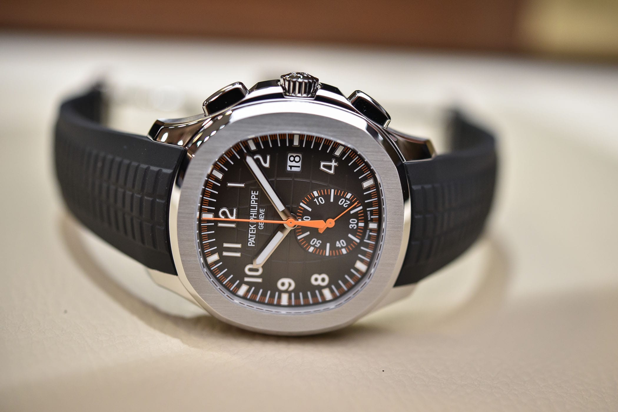 Baselworld 2018: Đồng hồ Patek Philippe Aquanaut 5968A-001