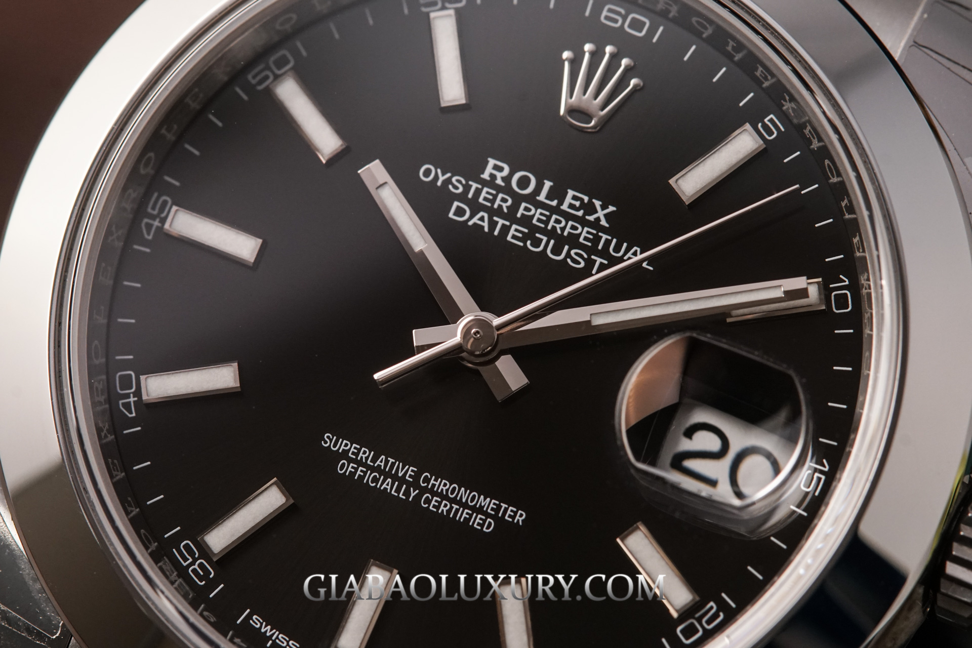 Đồng Hồ Rolex Datejust 126300 Mặt Số Đen Dây Đeo Oyster