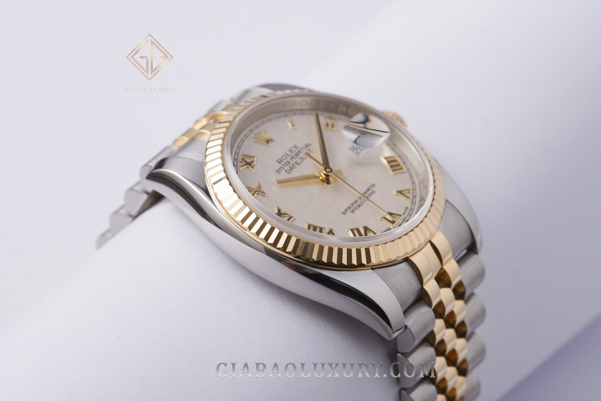 Đồng Hồ Rolex Datejust 36 116233 Mặt Số Caro Trắng