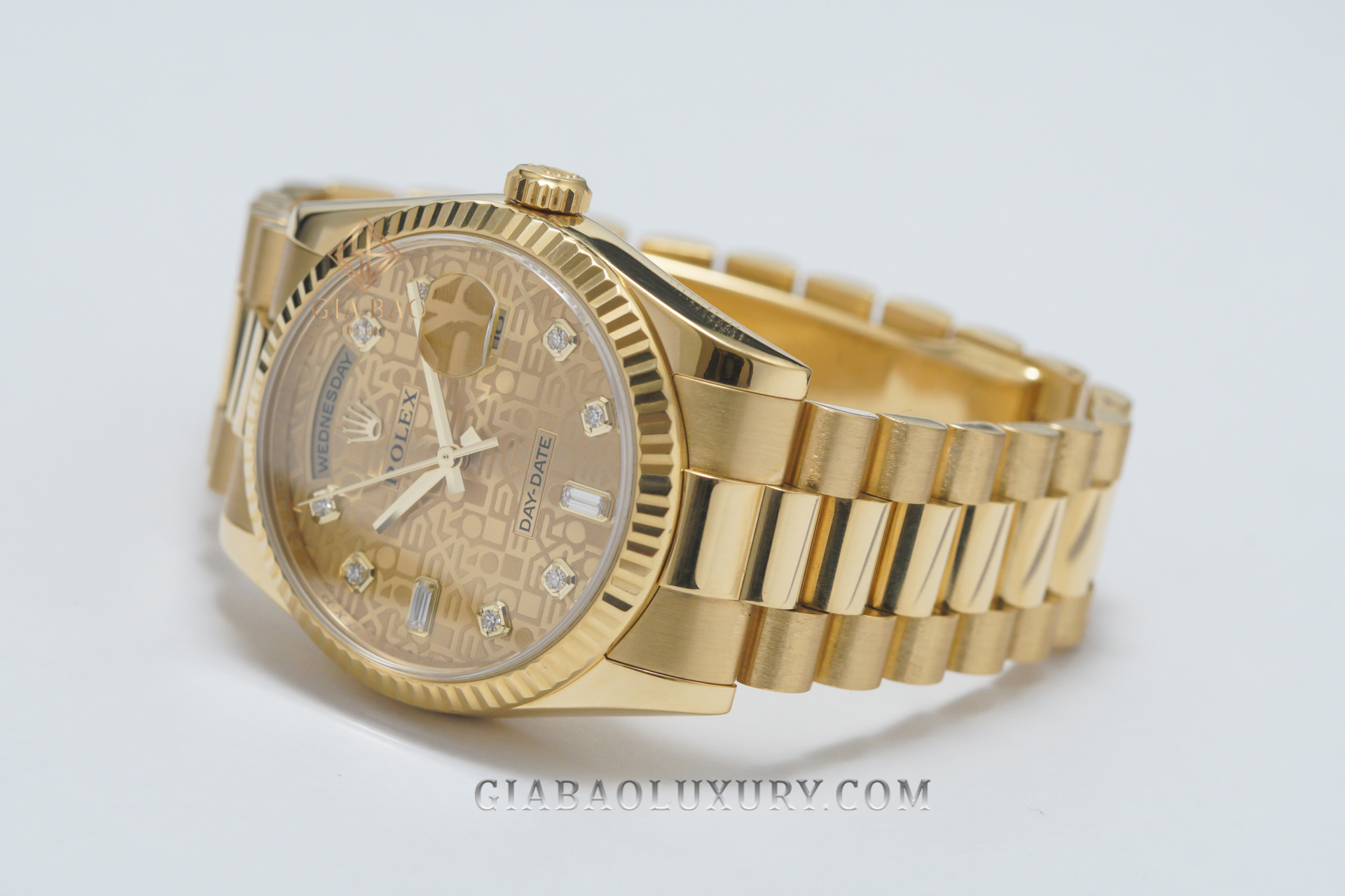 Đồng Hồ Rolex Day Date 36 118238 Mặt Số Vi Tính Vàng Champagne (Like New)
