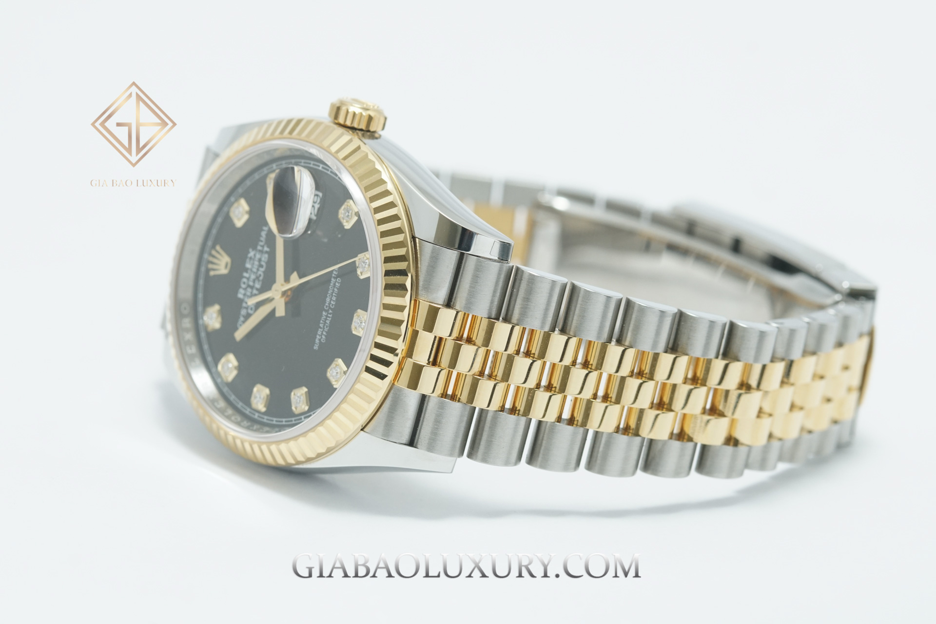 Đồng Hồ Rolex Datejust 36 126233 Mặt Số Đen Nạm Kim Cương (Like New)