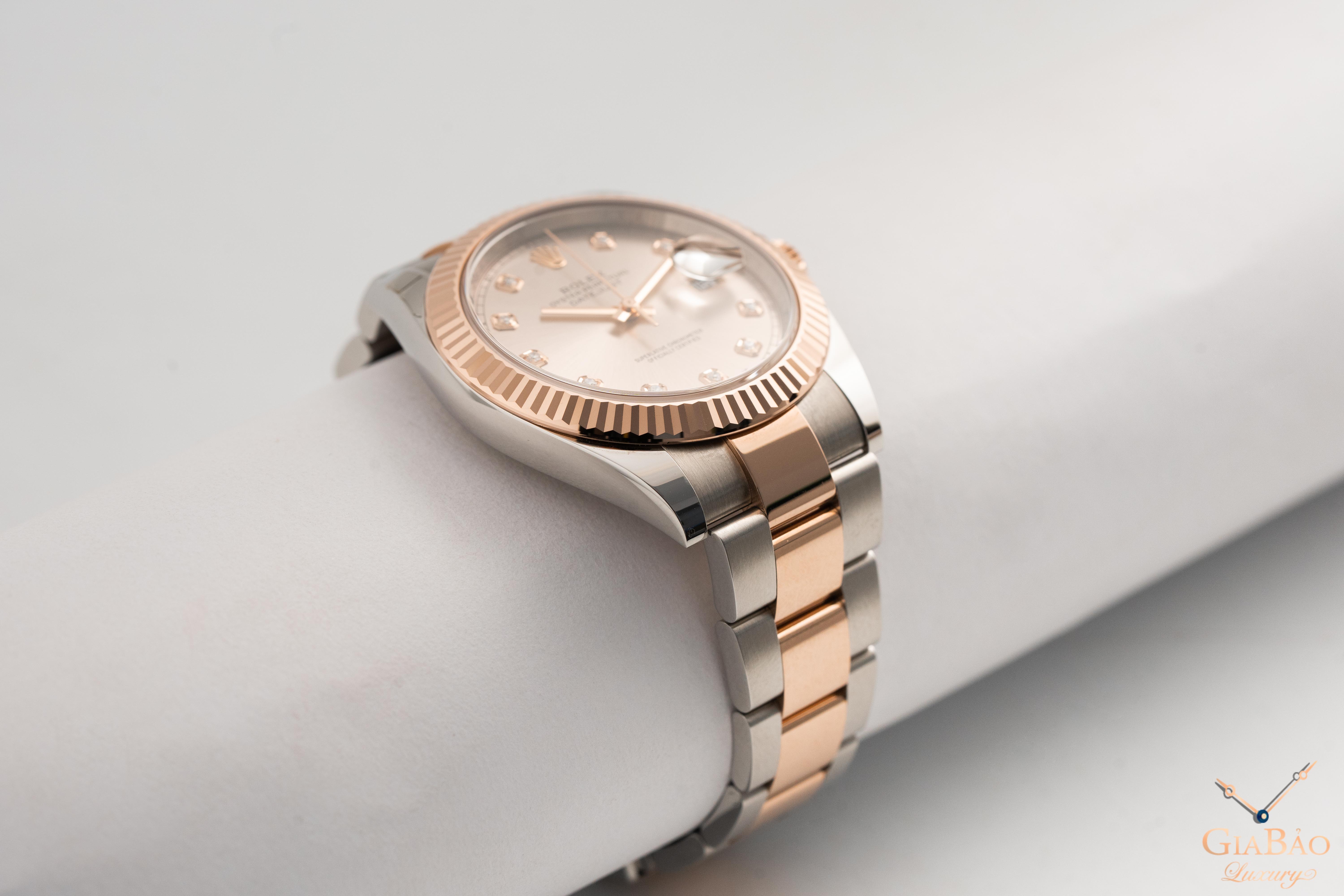 Đồng Hồ Rolex Datejust 41 126331 Mặt Số Sundust Nạm Kim Cương Dây Đeo Oyster