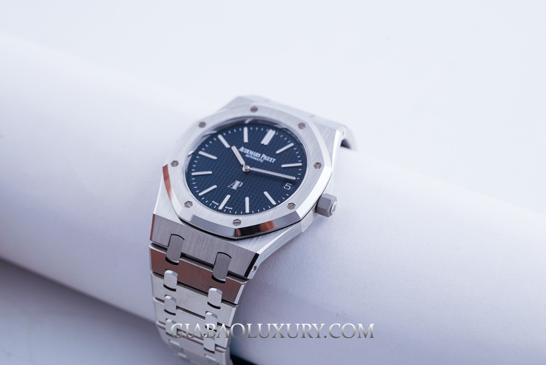 Đồng Hồ Audemars Piguet Royal Oak Jumbo Extra-Thin 15202ST.OO.1240ST.01 (Like New)