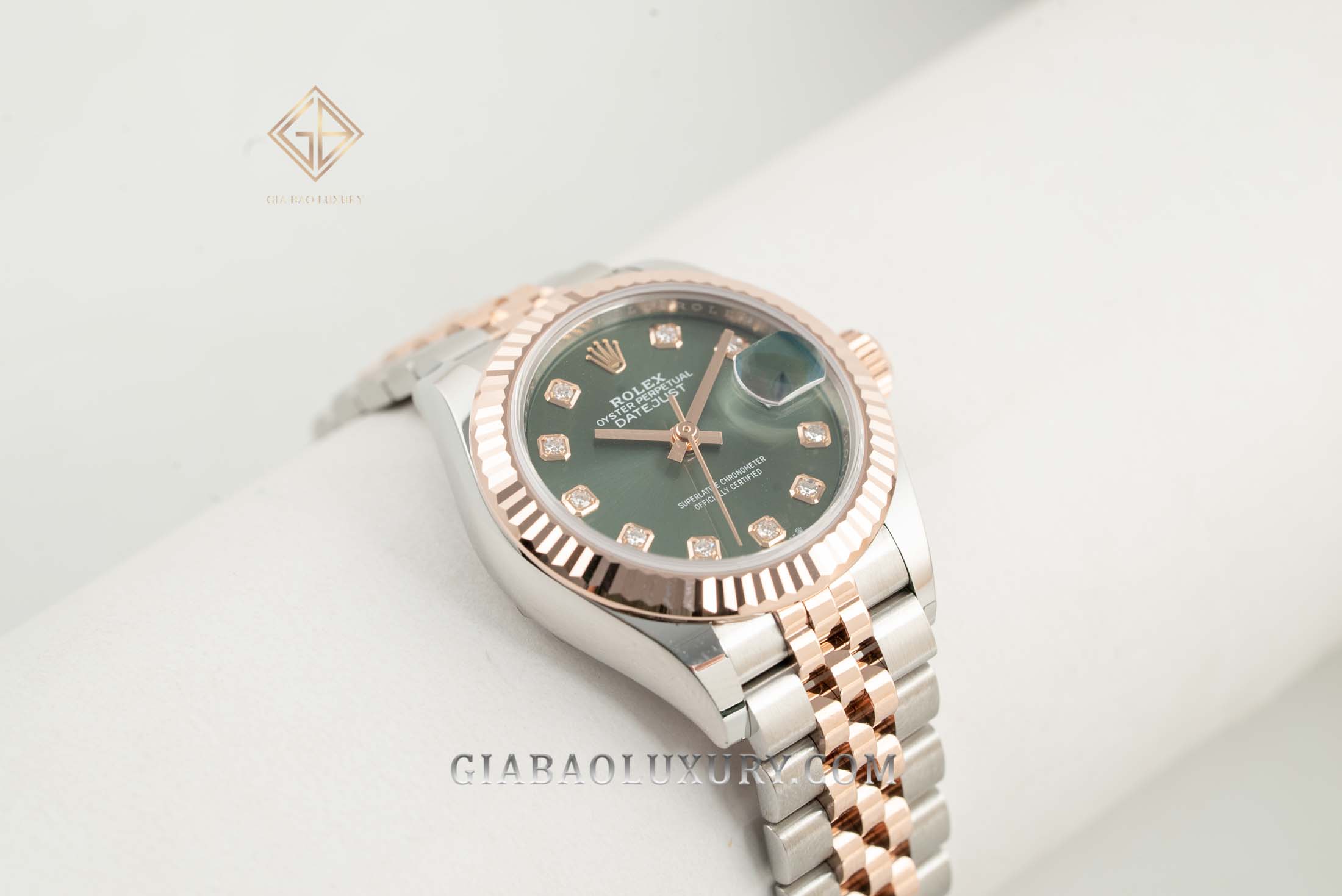 Đồng Hồ Rolex Lady Datejust 28 279171 Mặt Số Oliu Xanh Cọc Số Kim Cương