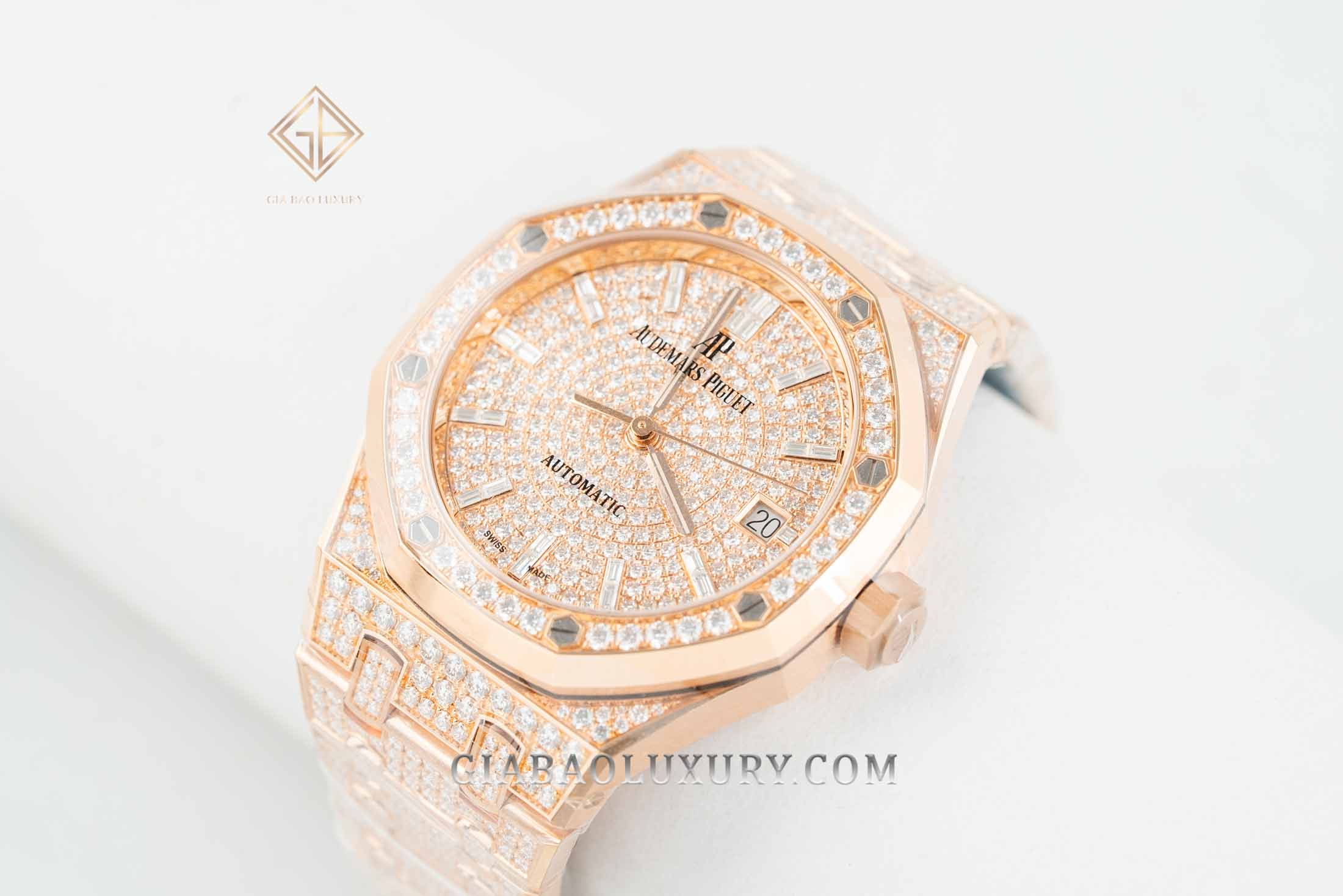 Đồng hồ Audemars Piguet Royal Oak 37 Selfwinding Diamonds 15452OR.ZZ.1258OR.02