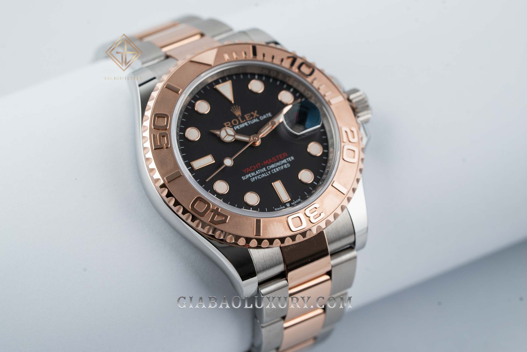 Đồng Hồ Rolex Yacht Master 40 126621 Mặt Số Đen (Like New)