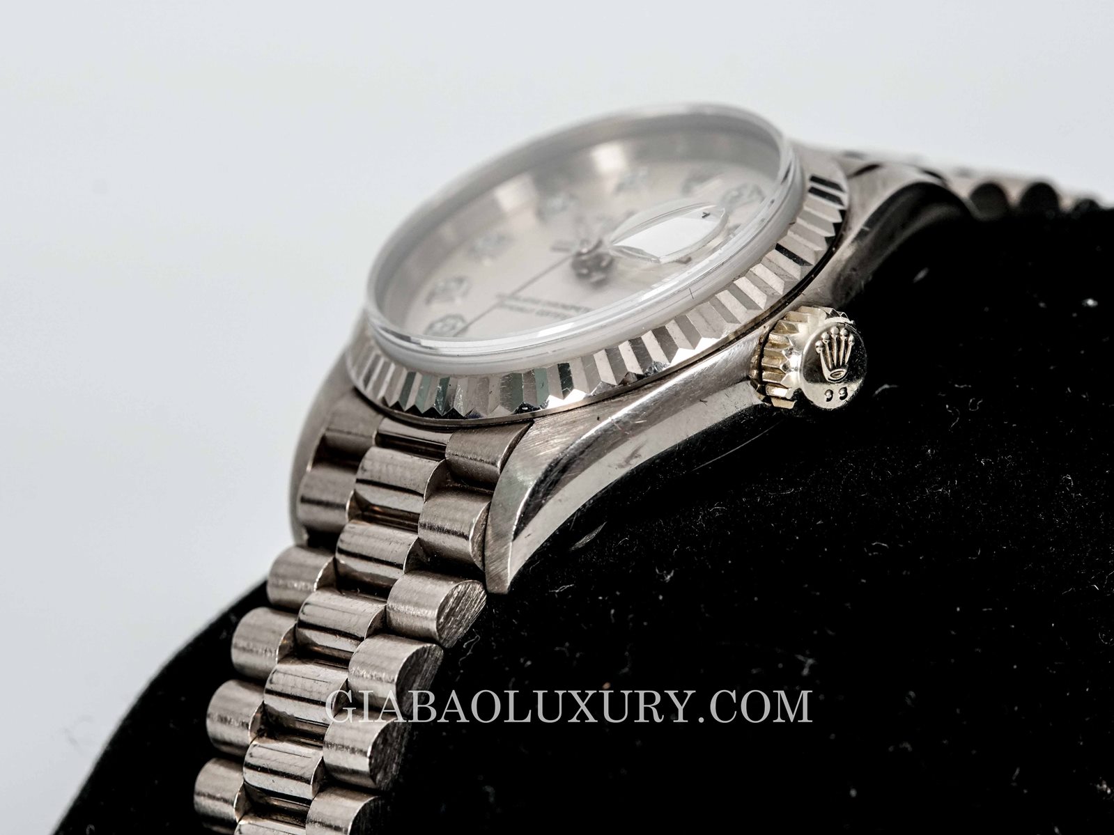 Đồng Hồ Rolex Lady Datejust 69179 Mặt Số Bạc Nạm Kim Cương