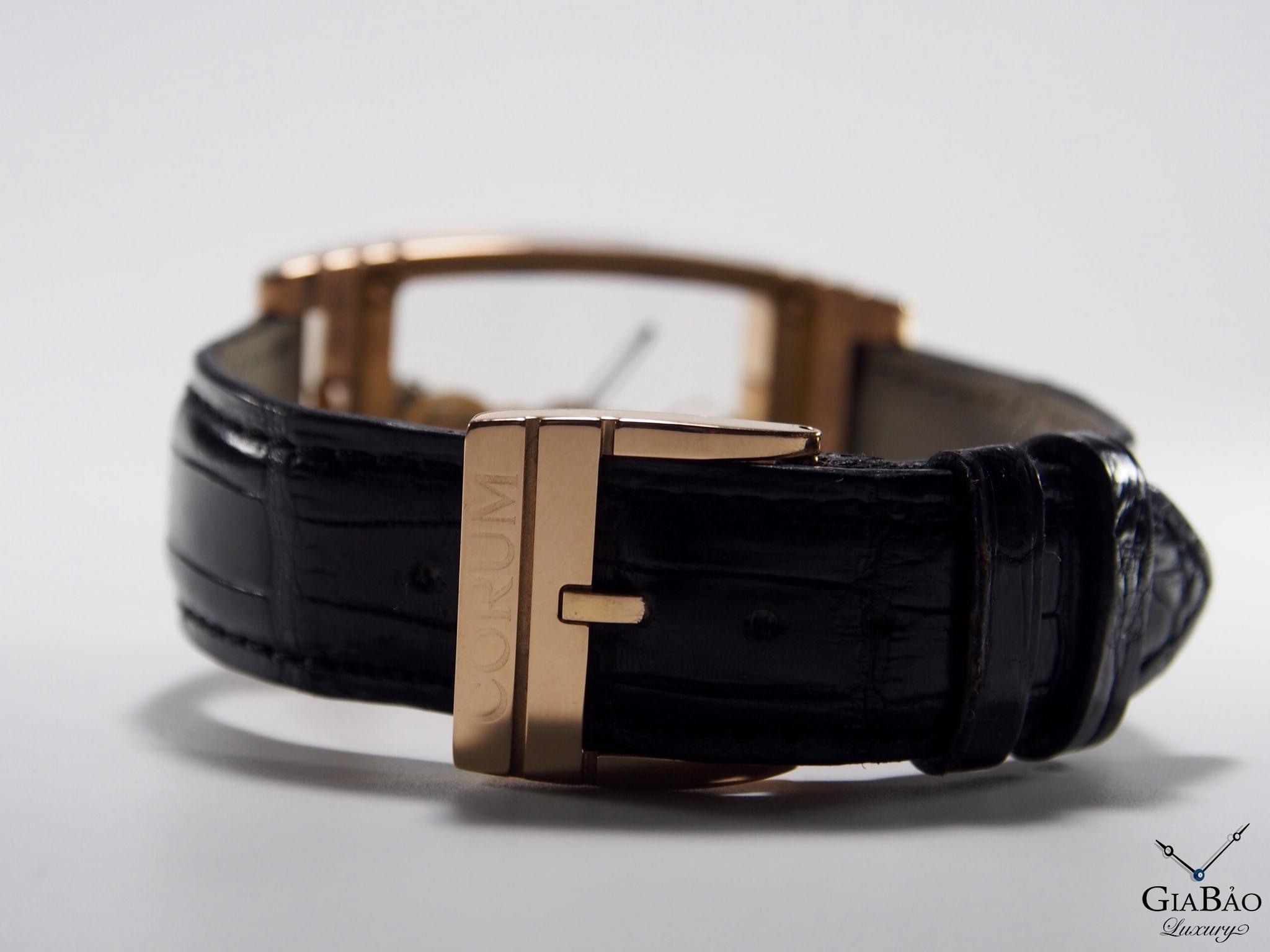 Đồng hồ Corum Golden Bridge