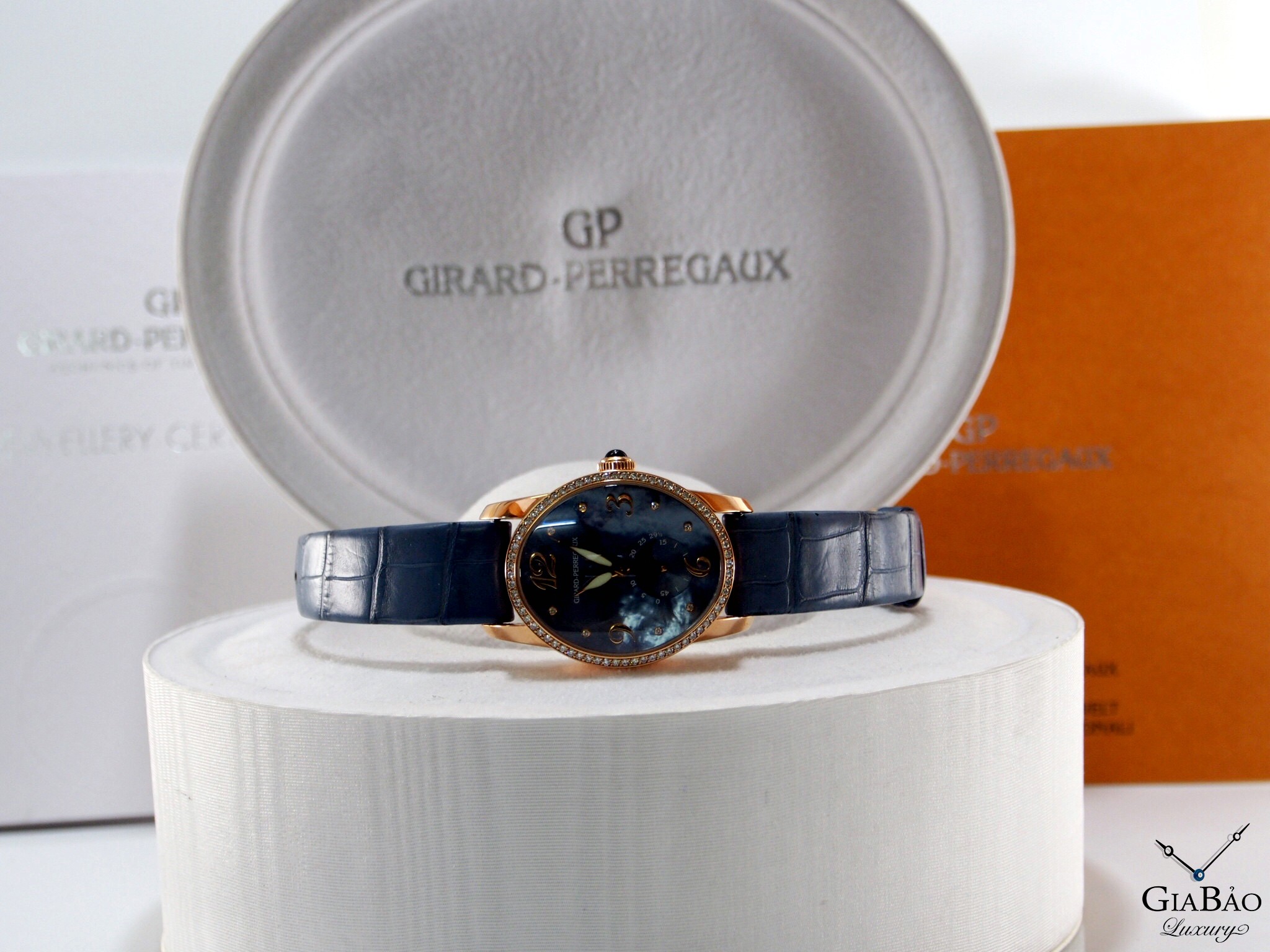 Đồng Hồ Girard Perregaux Cat’s Eye