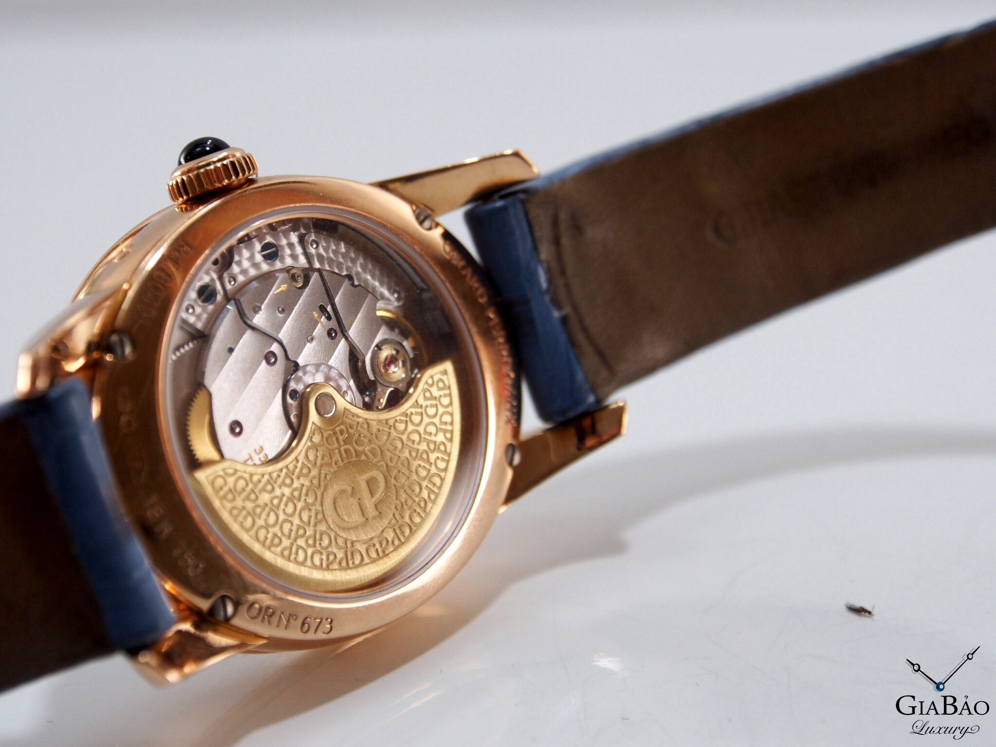 Đồng Hồ Girard Perregaux Cat’s Eye