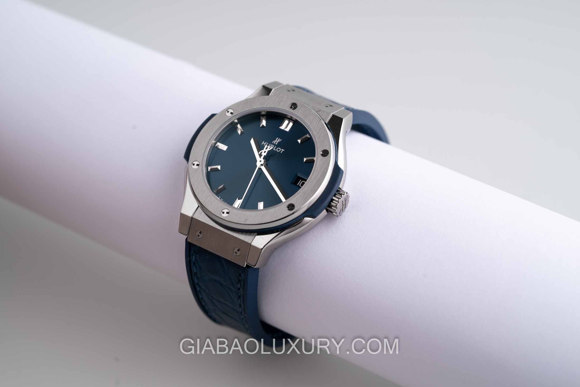 Đồng Hồ Hublot Classic Fusion 581.NX.7170.LR