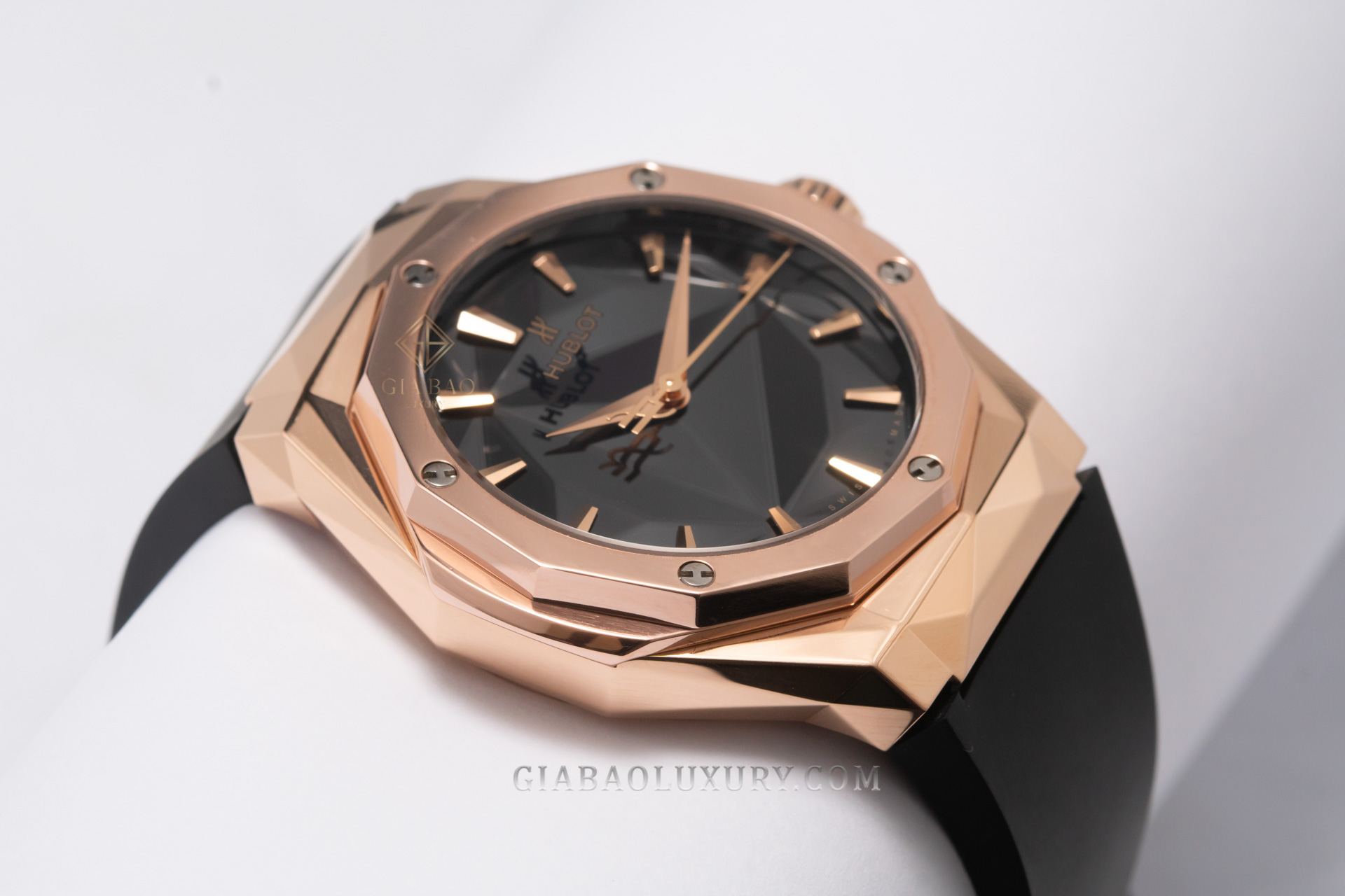 Đồng hồ Hublot Classic Fusion Orlinski King Gold 40mm 550.OS.1800.RX.ORL19