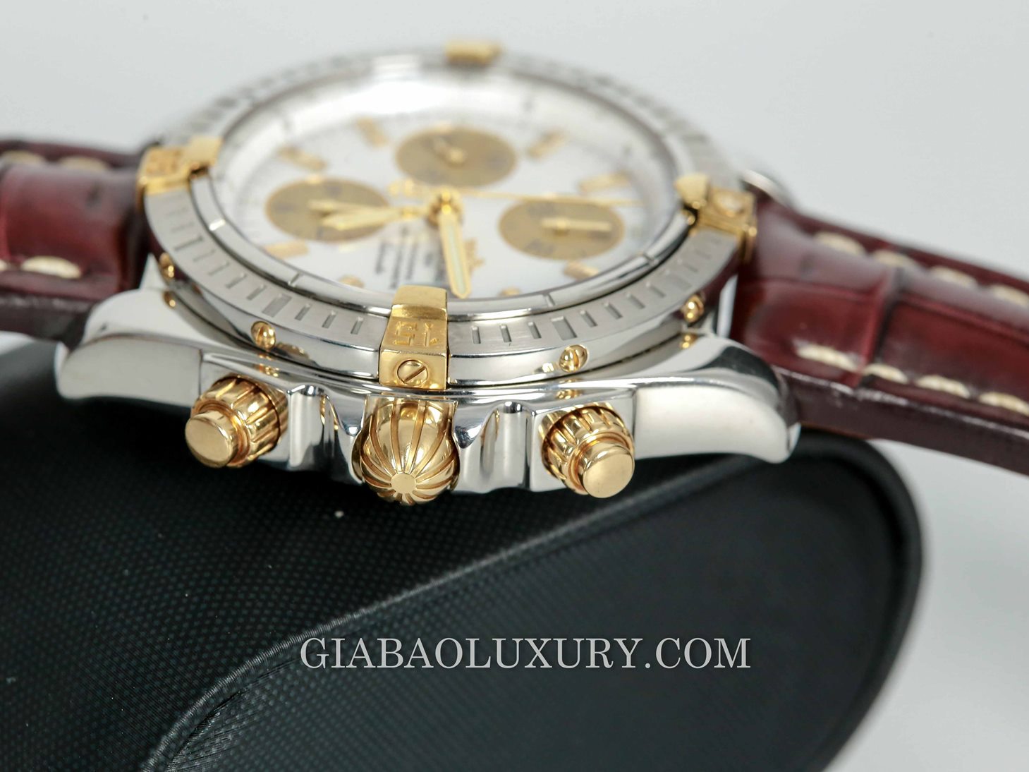 Đồng Hồ Breitling Chronomat Evolution B1335611A574