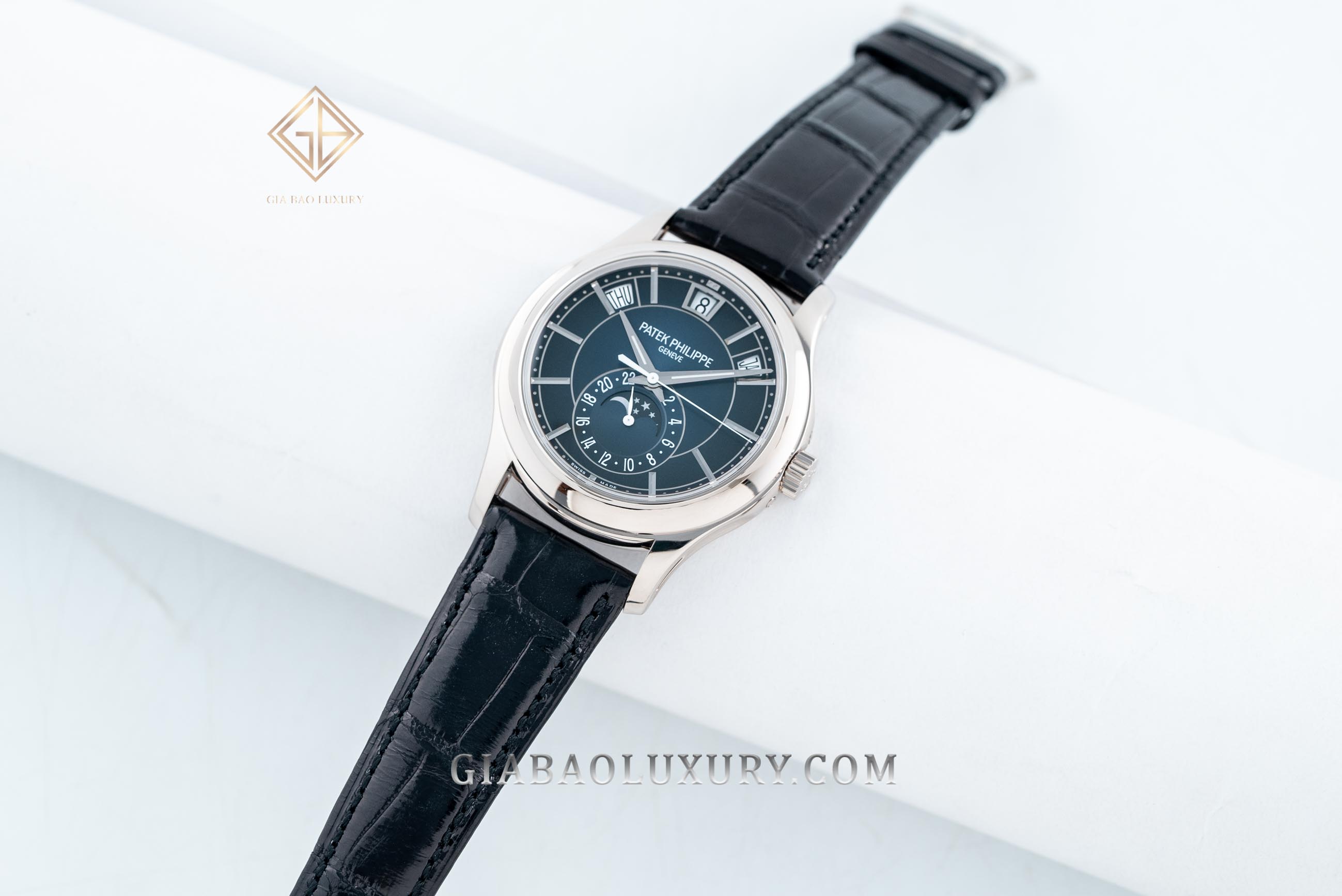 Đồng Hồ Patek Philippe Complications 5205G-013