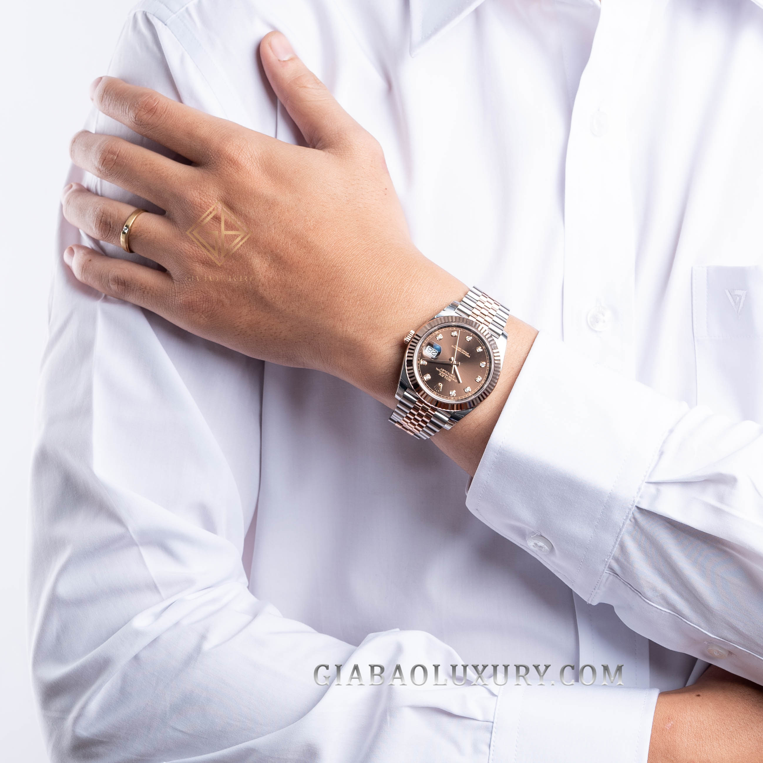 Đồng Hồ Rolex Datejust 41 126331 Mặt Số Chocolate Nạm Kim Cương