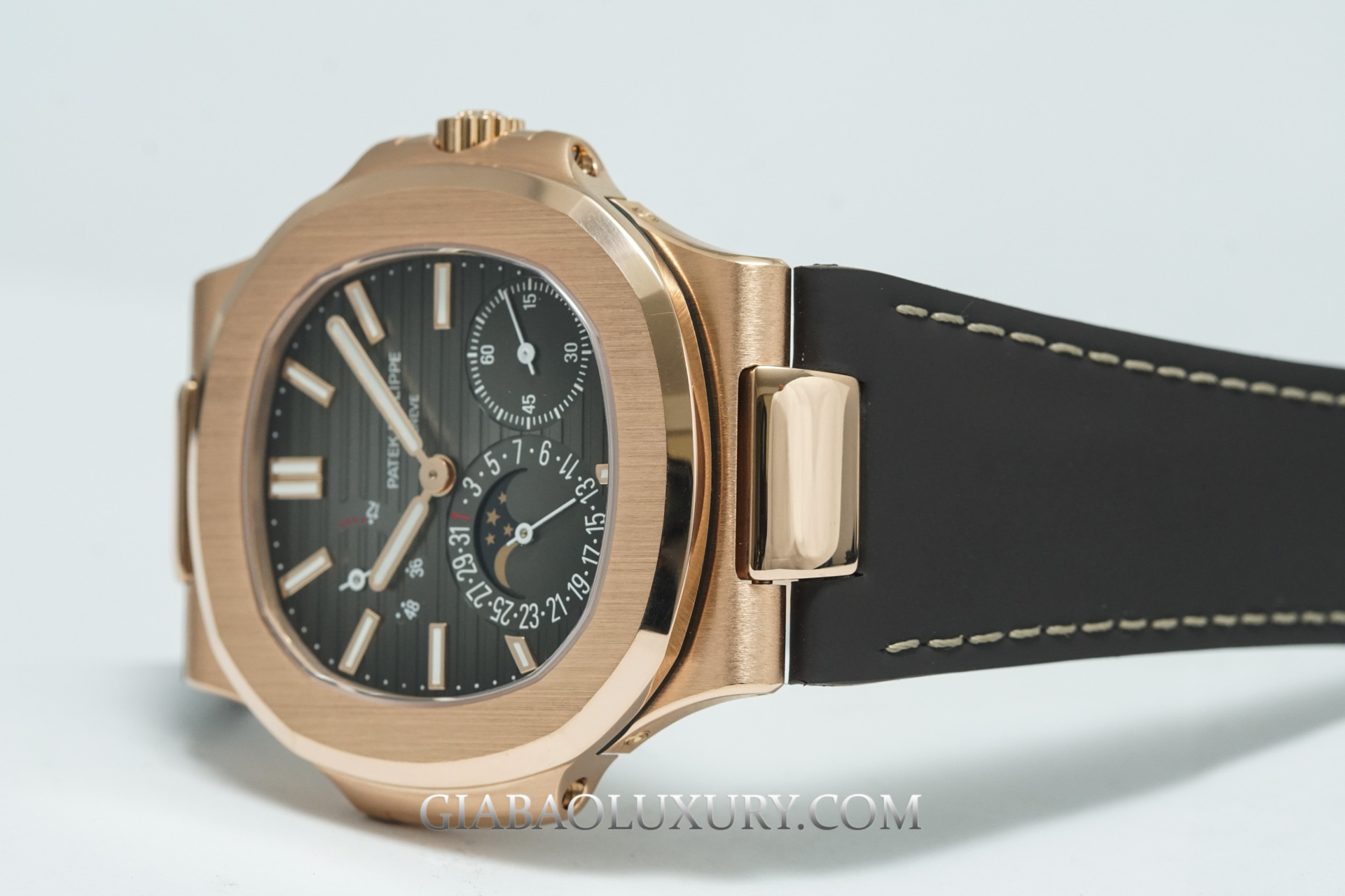 Đồng Hồ Patek Philippe Nautilus 5712R-001