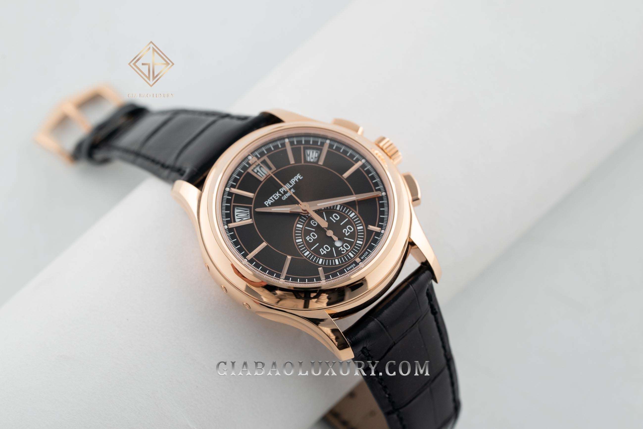 Đồng Hồ Patek Philippe Complications 5905R-001