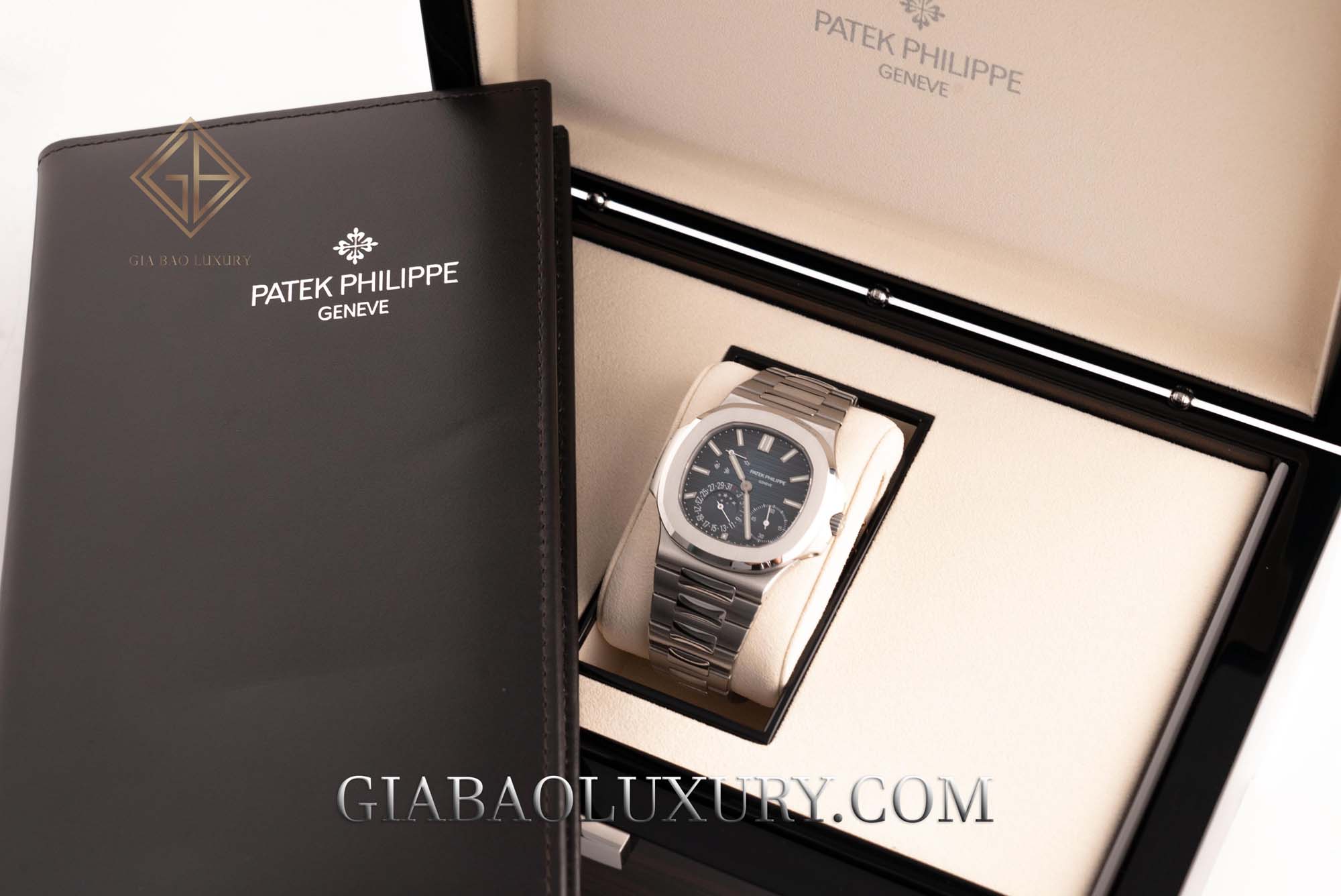 Đồng Hồ Patek Philippe Nautilus 5712/1A-001