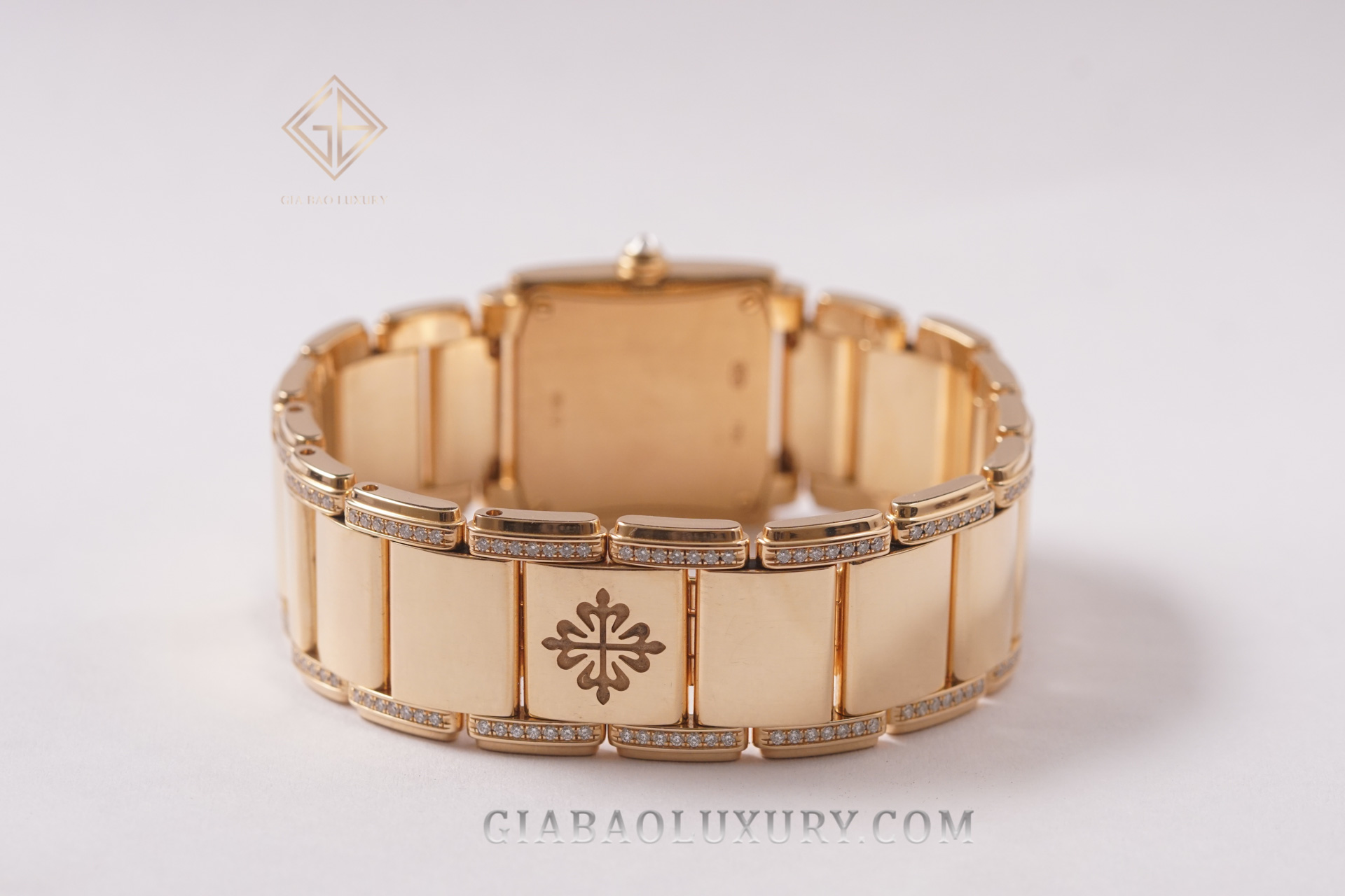 Đồng hồ Patek Philippe Twenty 4 4908/30R-011
