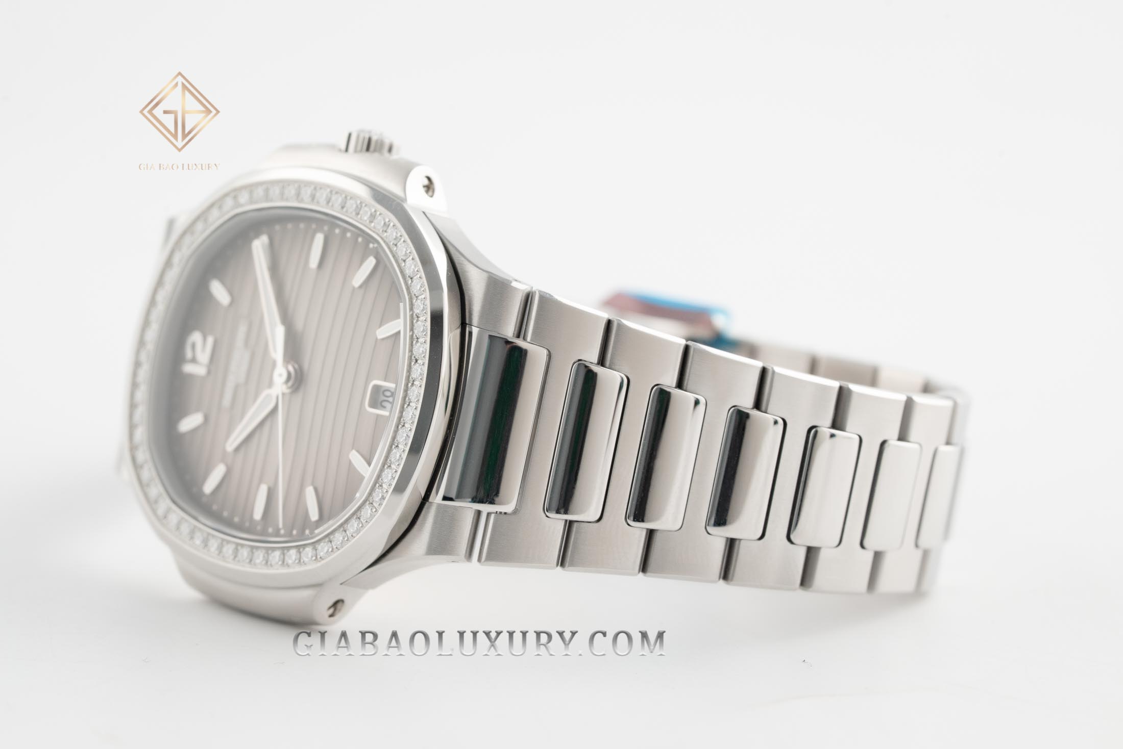 Đồng Hồ Patek Philippe Nautilus 7118/1200A-011