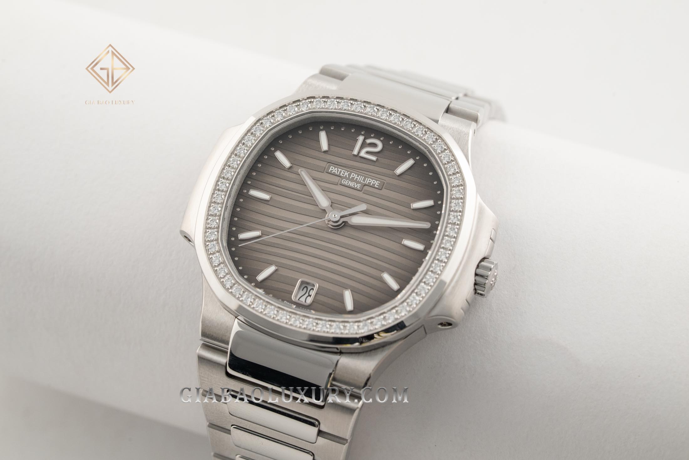 Đồng Hồ Patek Philippe Nautilus 7118/1200A-011