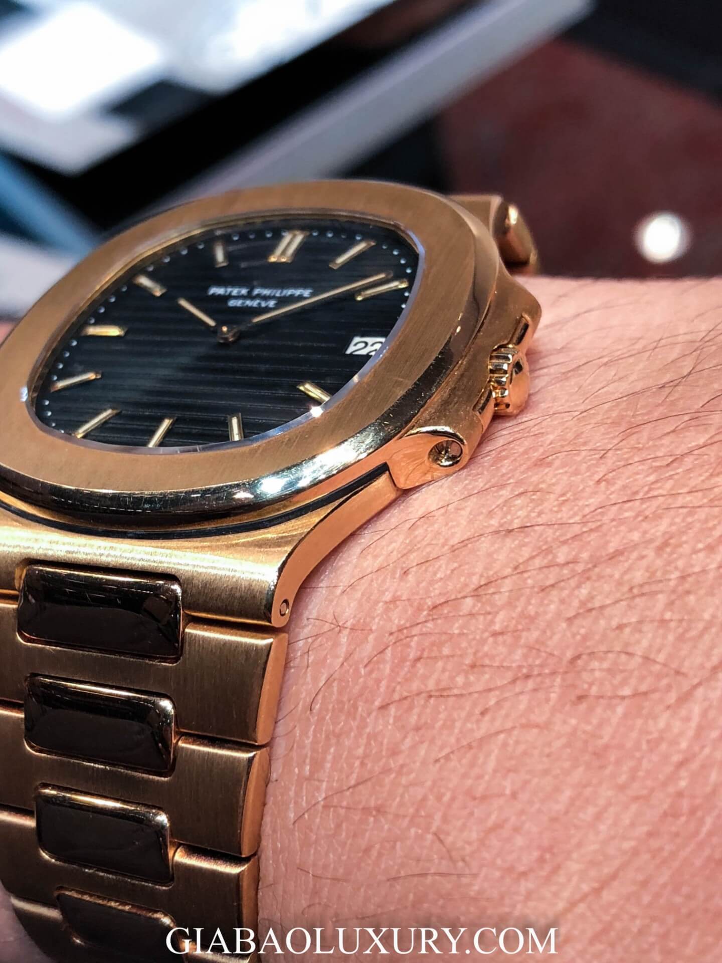 Đồng Hồ Patek Philippe Nautilus 3700/1