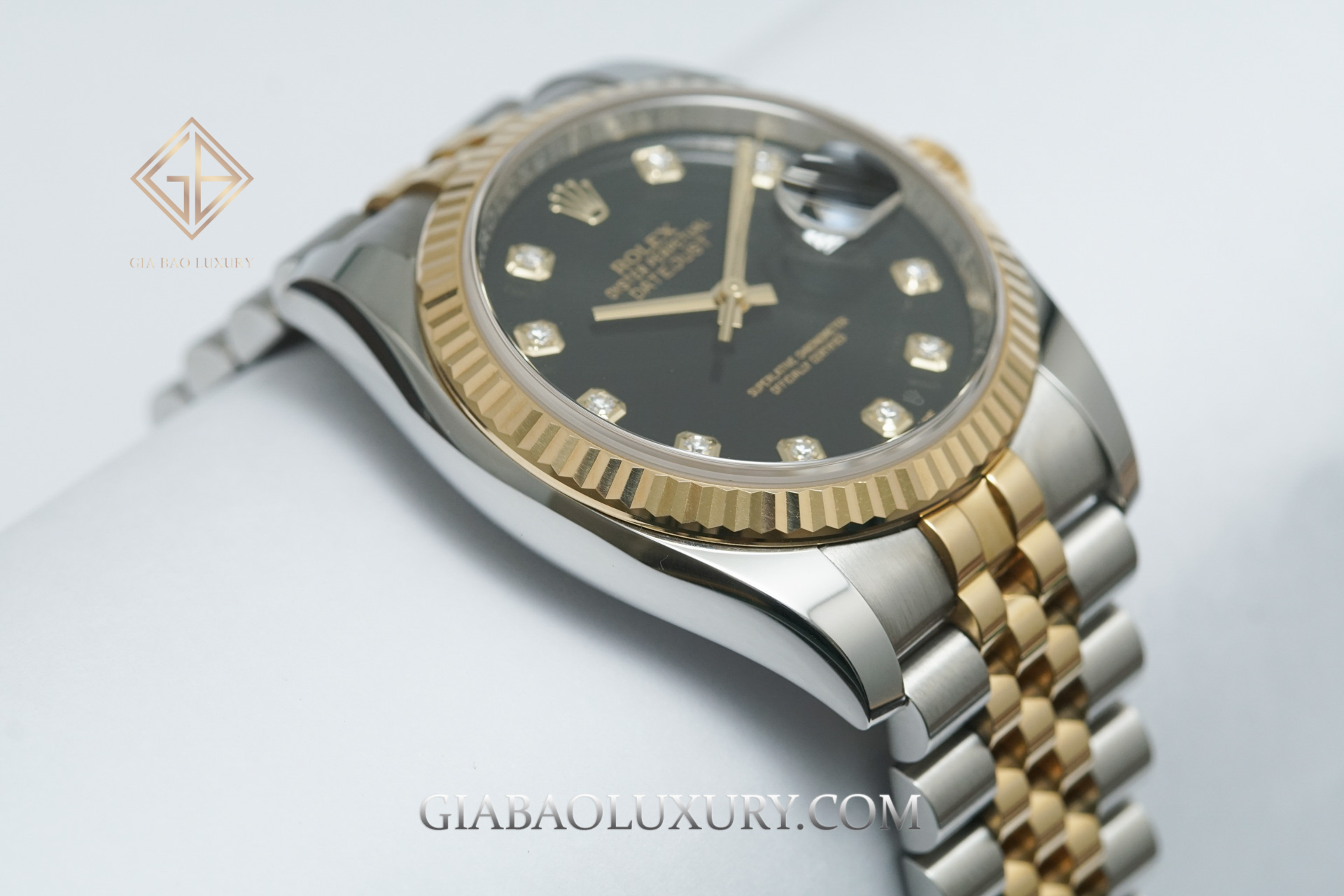 Đồng Hồ Rolex Datejust 36 116233 Mặt Số Đen Nạm Kim Cương