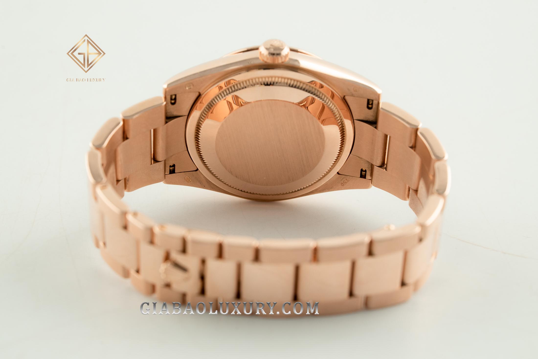 Đồng Hồ Rolex Day-Date 36 118235 Mặt Số Chocolate Đá Ruby Đỏ Dây Đeo Oyster
